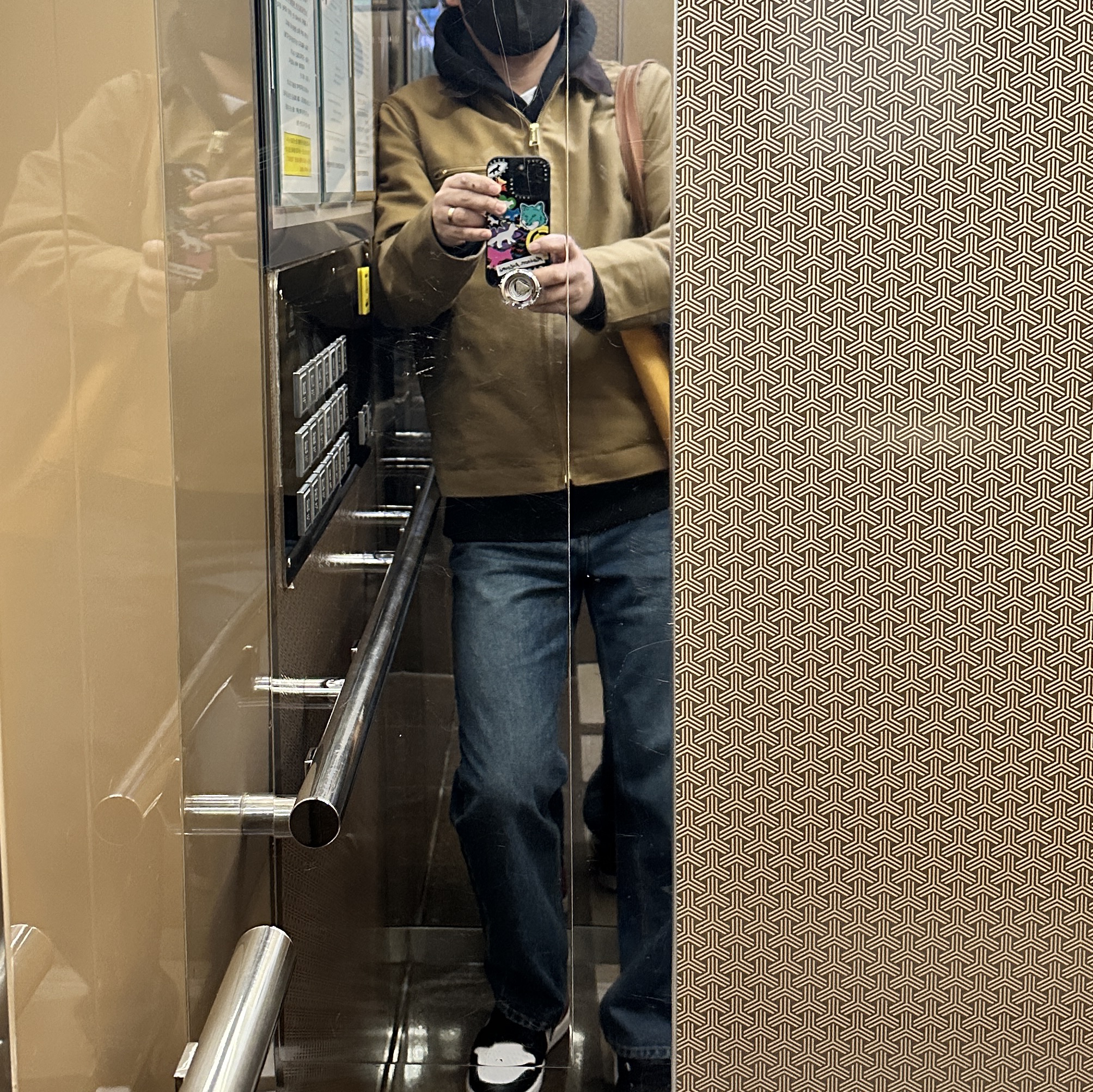 Stussy Basic Zip Hoodie Black, Carhartt WIP Unlined Dearborn Canvas Detroit Jacket Hamilton Brown Rigid - Spring 착용 스타일