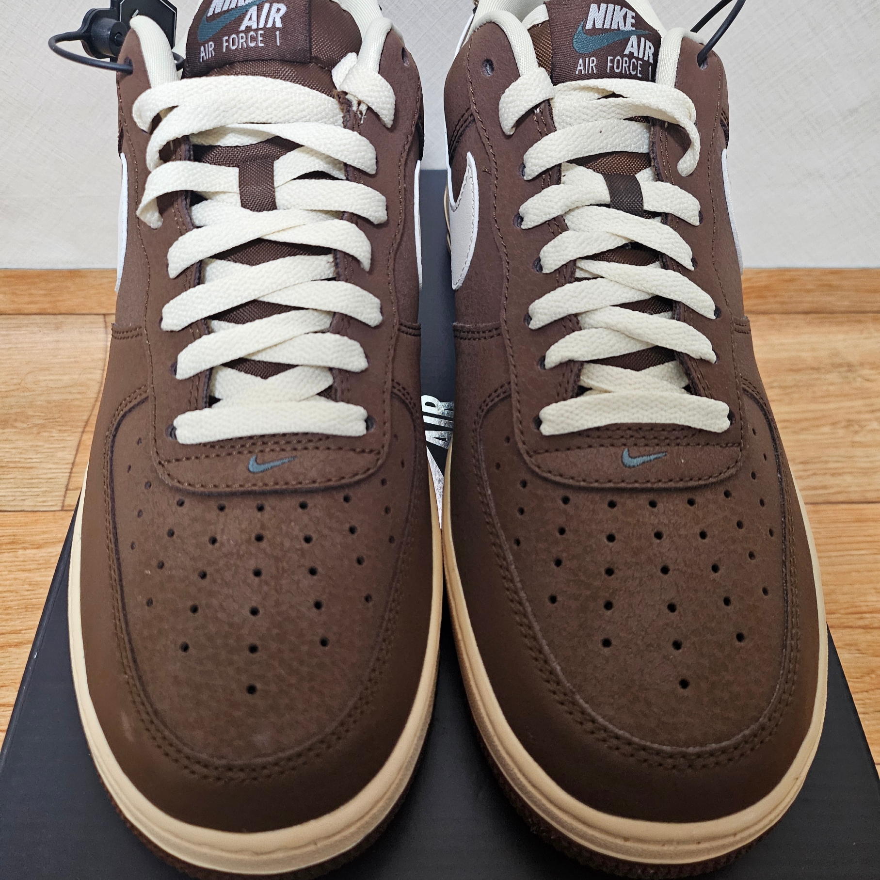 Nike Air Force 1 '07 Cacao Wow Coconut Milk 착용 스타일 - 3