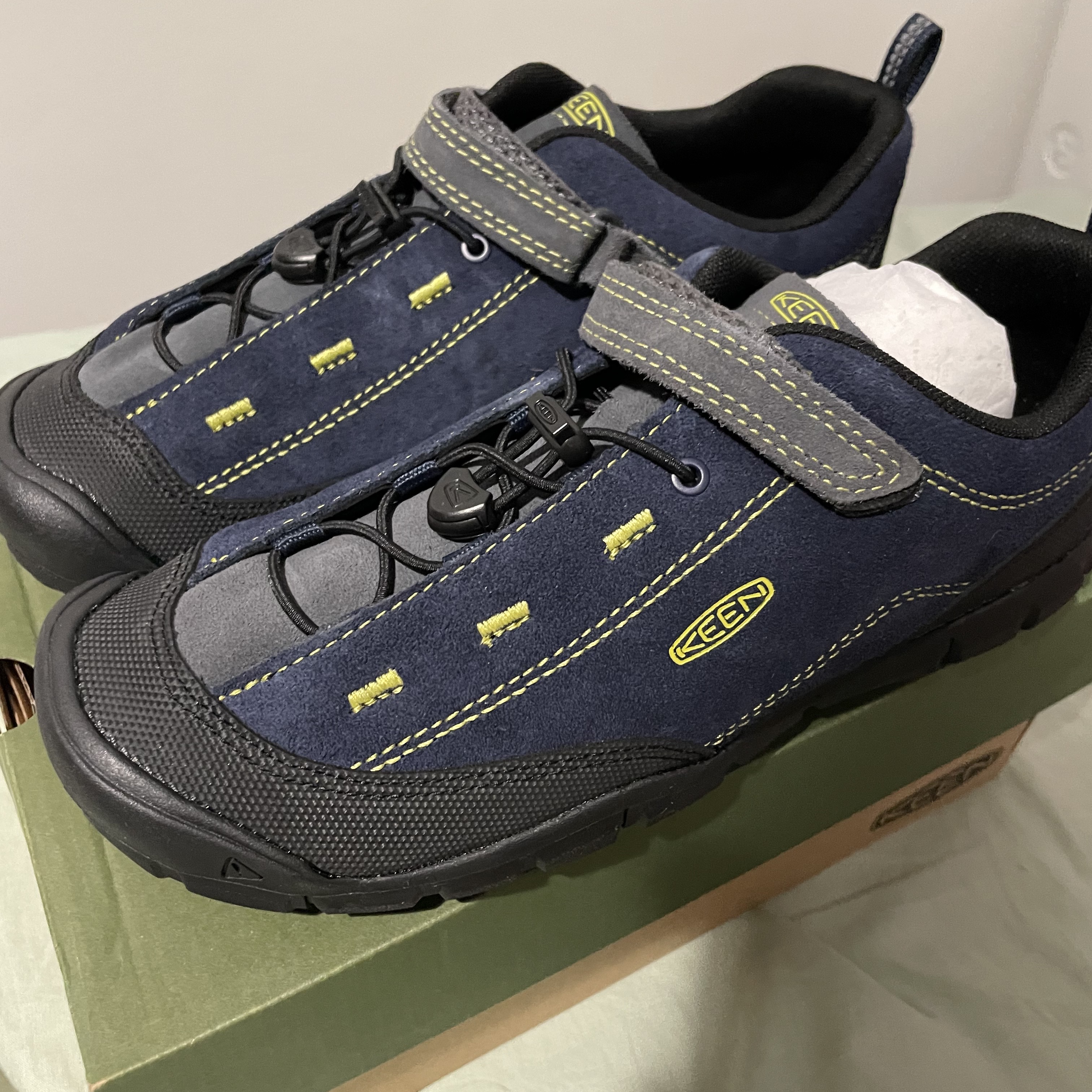 (Kids) Keen Jasper II Sneakers Navy 착용 스타일 - 1