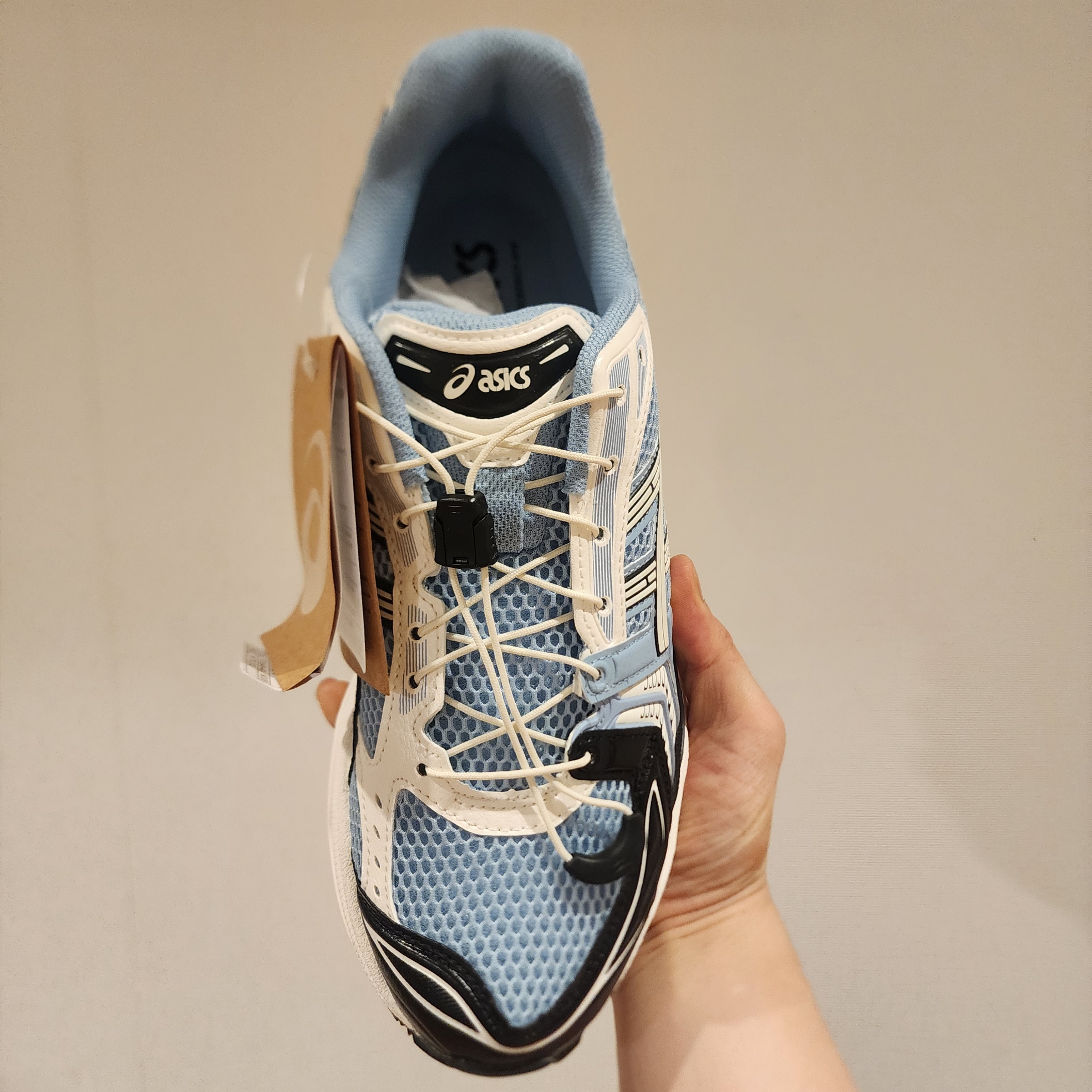 Asics Unlimited Gel-Kayano 14 Mist Cream 착용 스타일 - 3