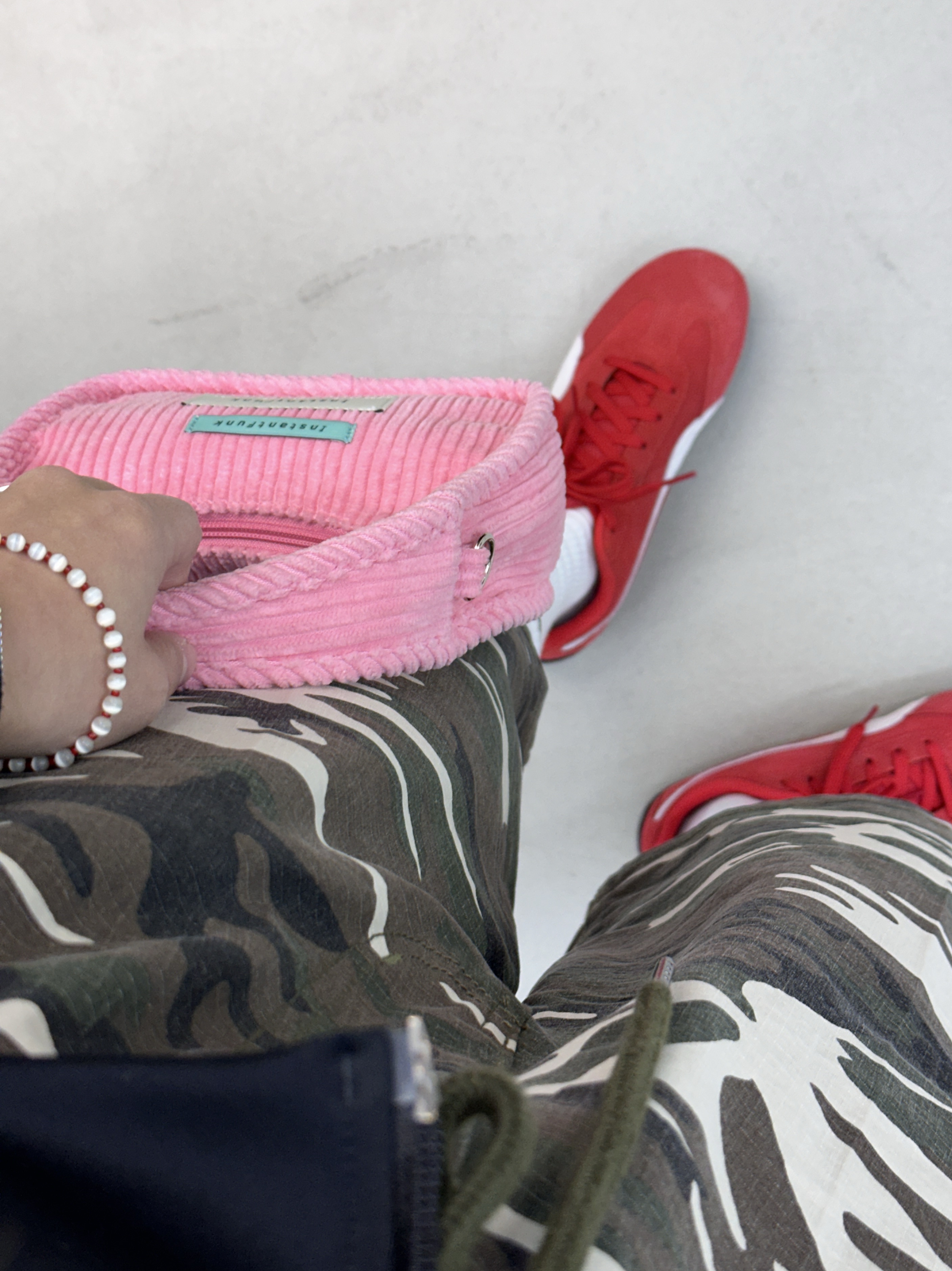 Puma Speedcat OG Sparco Ribbon Red White, Nike ACG Warm AW84 Cap Black Anthracite 착용 스타일 - 4