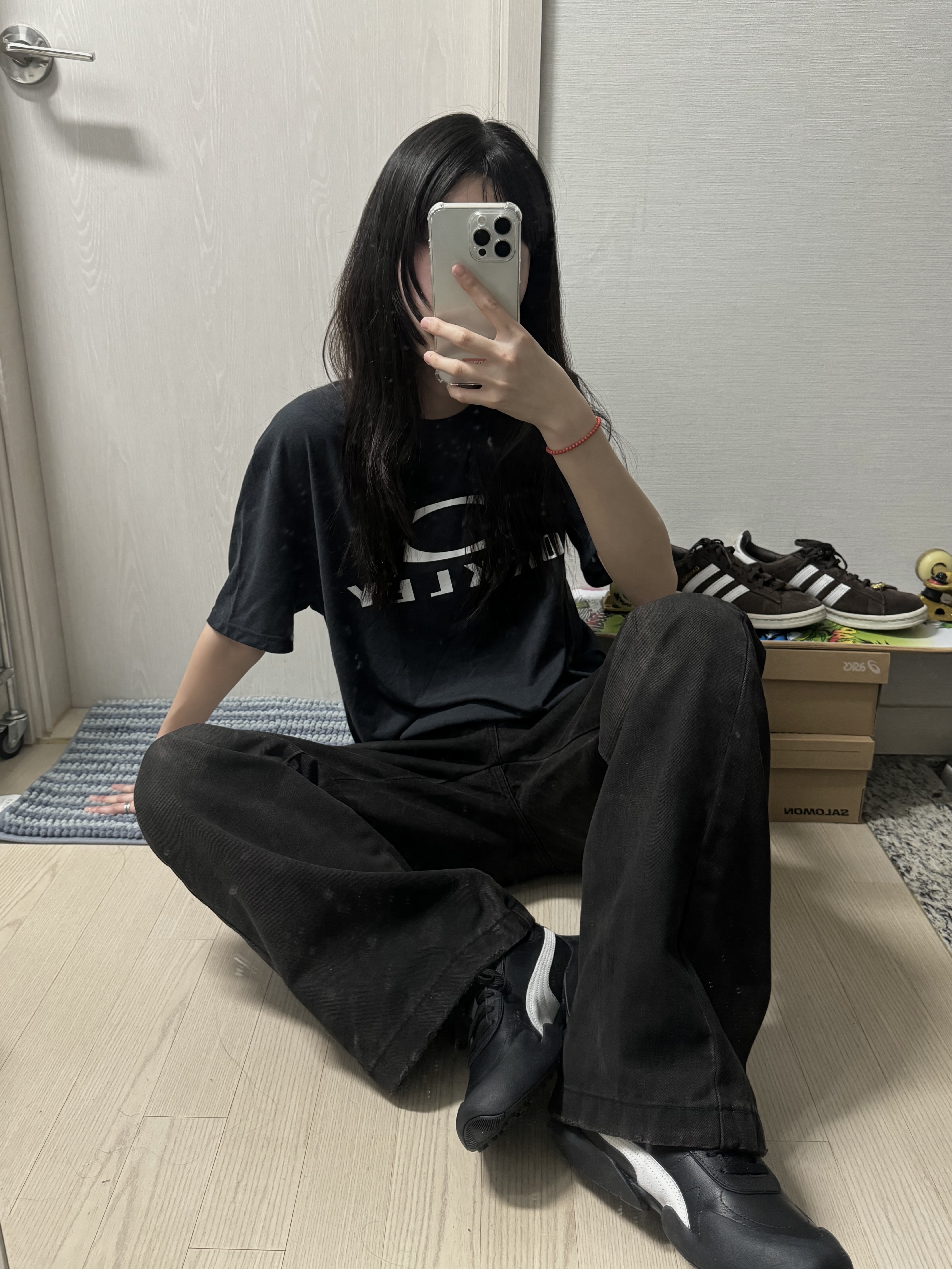 Puma Vaderon Clean Black White 착용 스타일 - 1