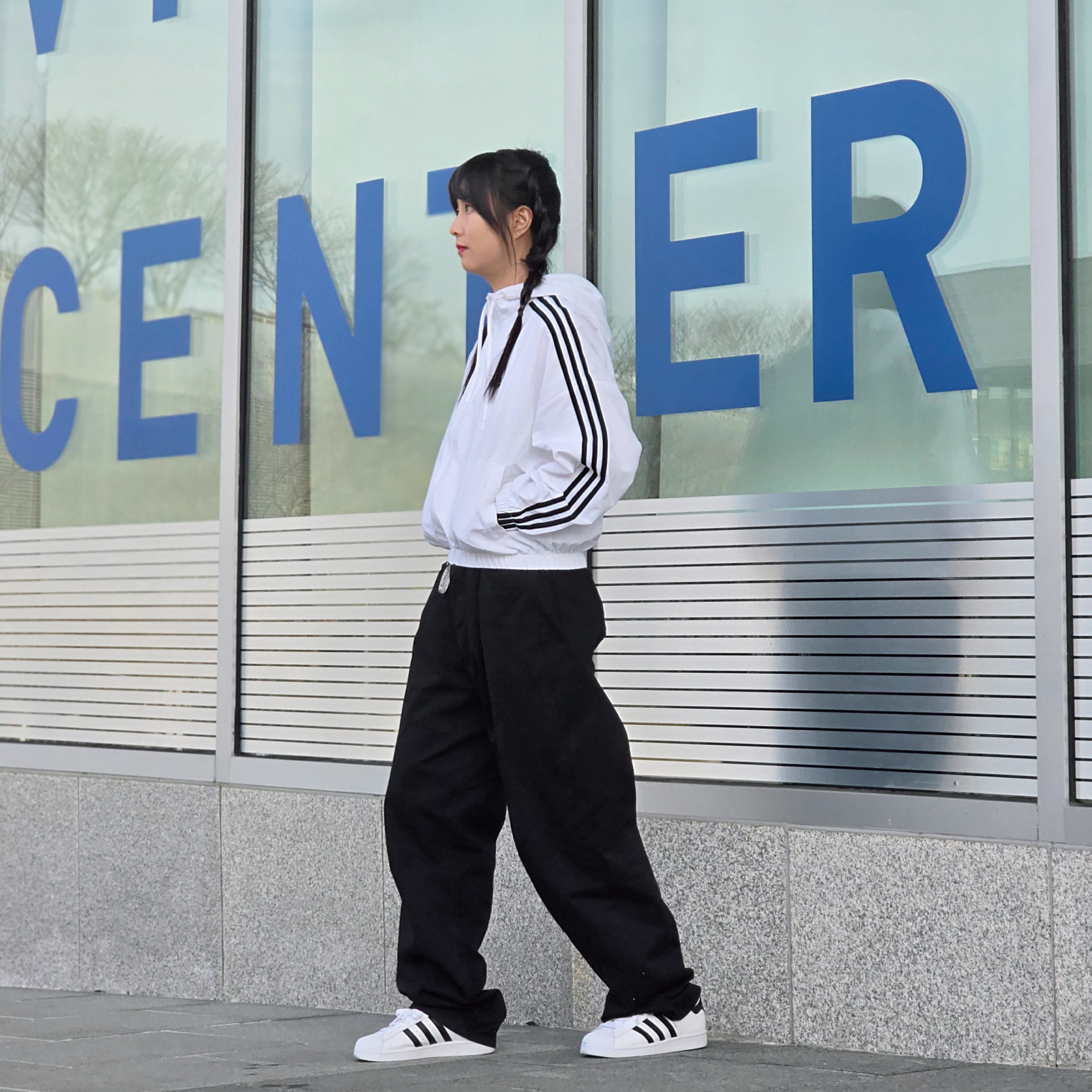 (W) Adidas Essential 3-Stripes Woven Windbreaker Jacket White - KR Sizing, (J) Adidas Superstar J White Black 착용 스타일 - 3