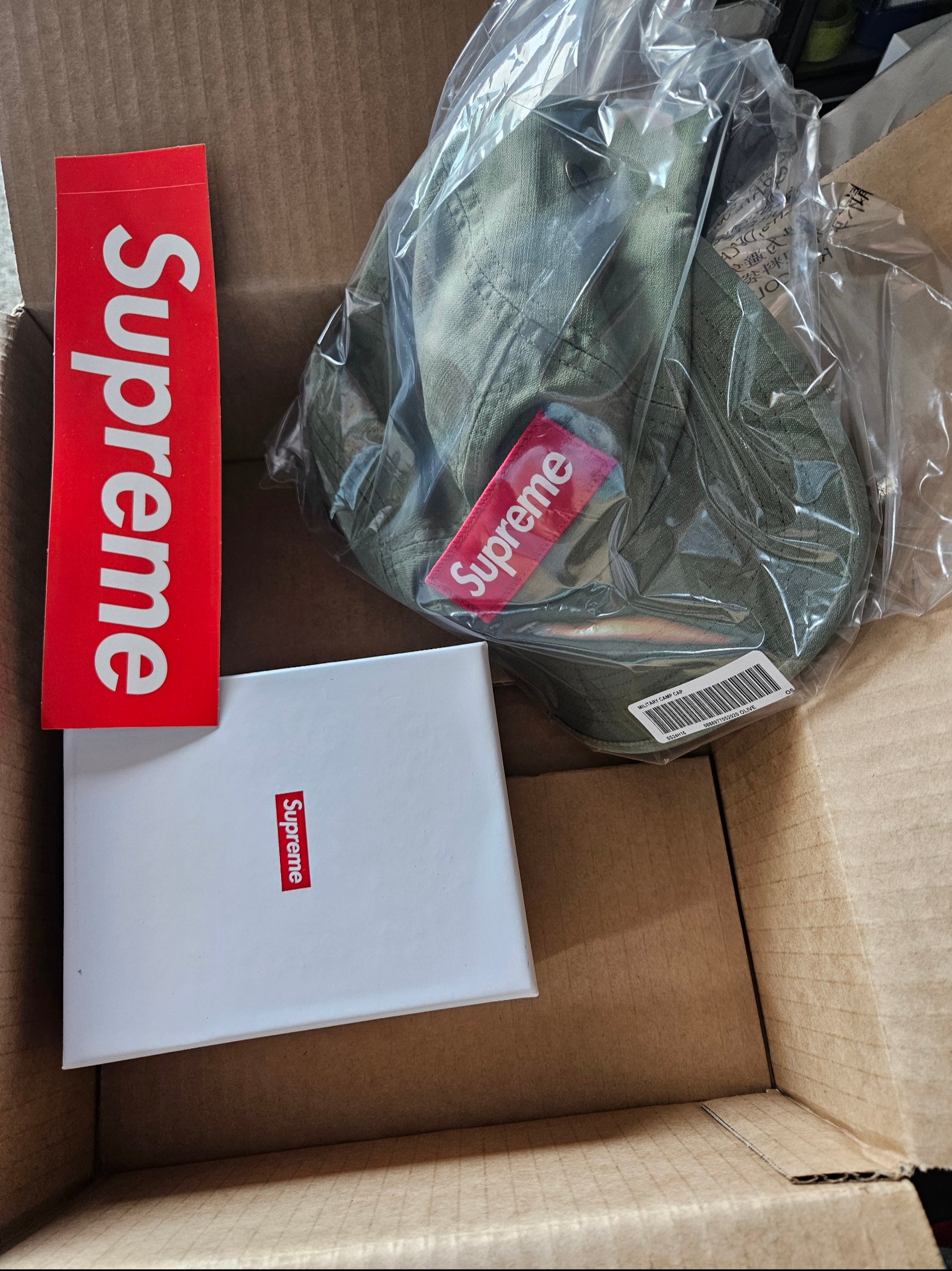 Supreme Military Camp Cap Olive - 24SS 착용 스타일 - 2