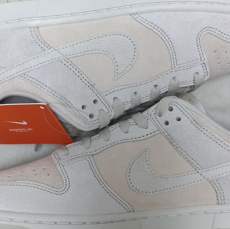 Nike Dunk Low Retro PRM Vast Grey 착용 스타일