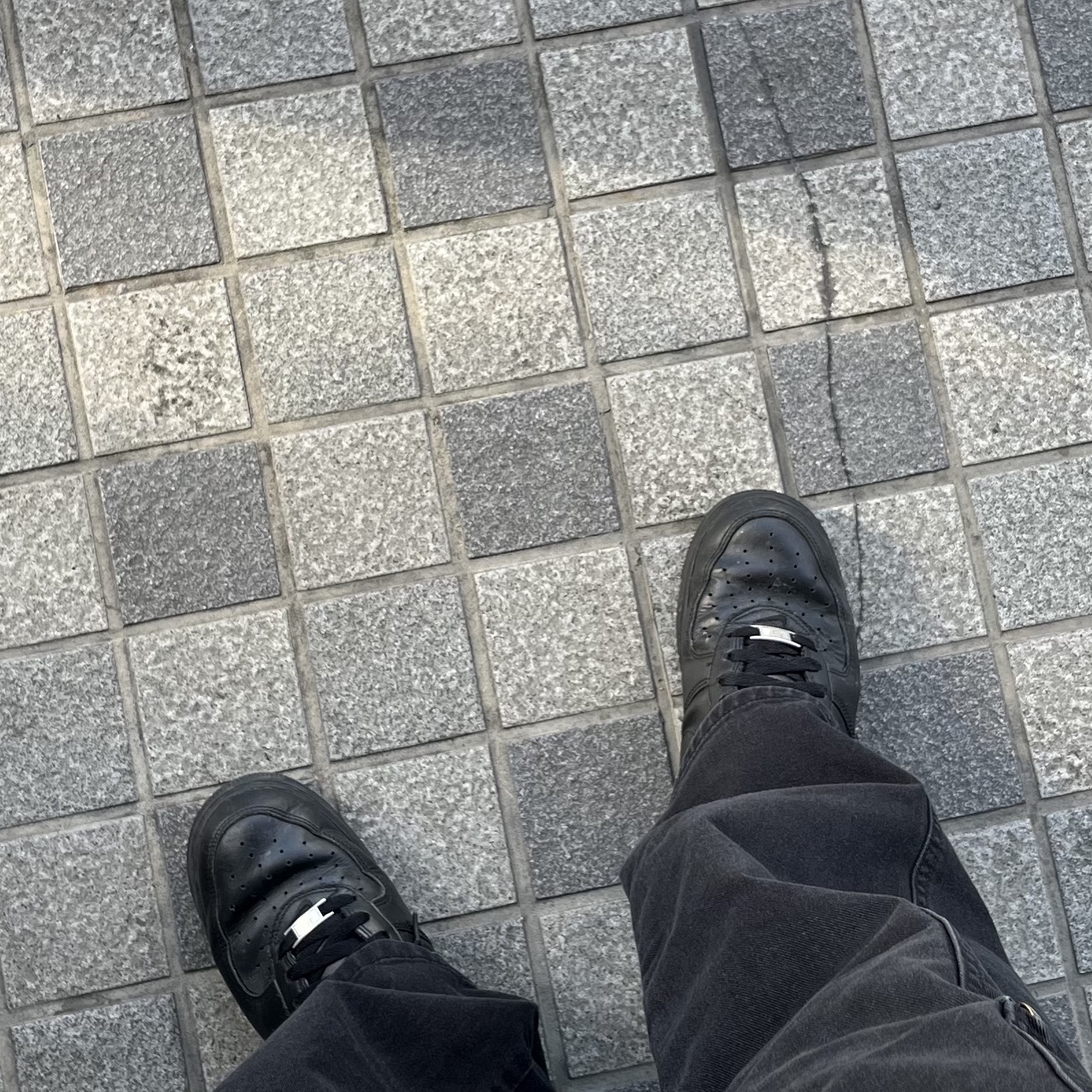 Nike x Supreme Air Force 1 Low Black, Thug Club Thug Pants (2) Black 착용 스타일