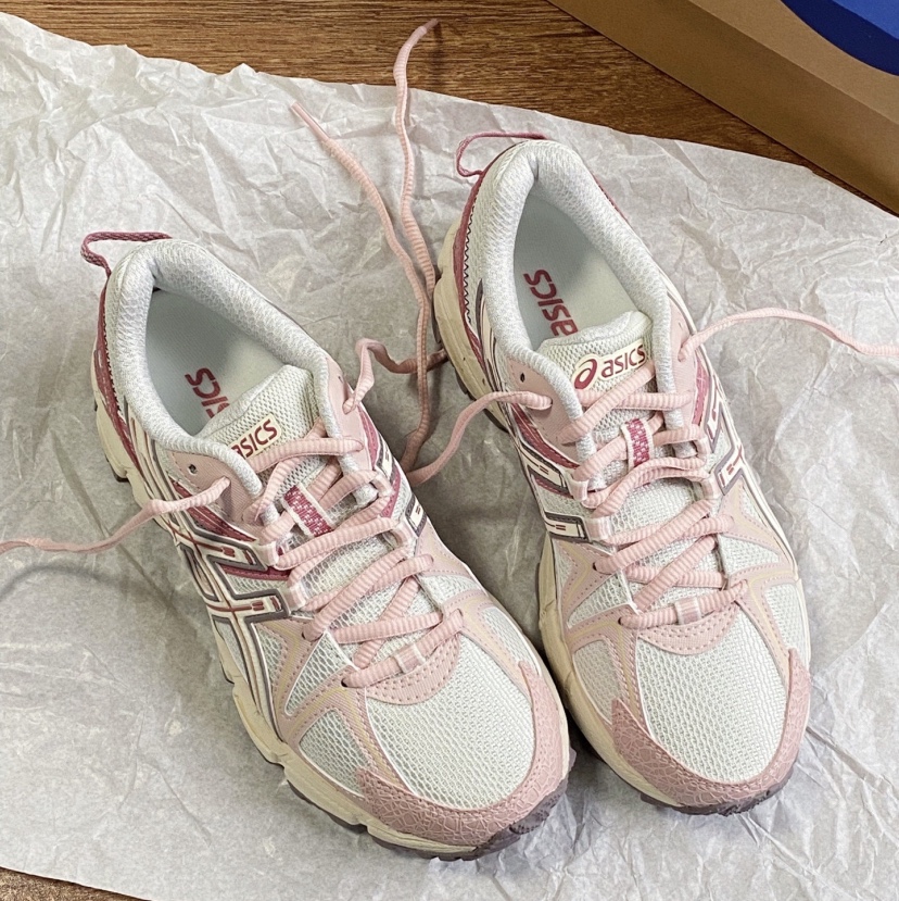 (W) Asics Gel-Kahana 8 White Pink 착용 스타일