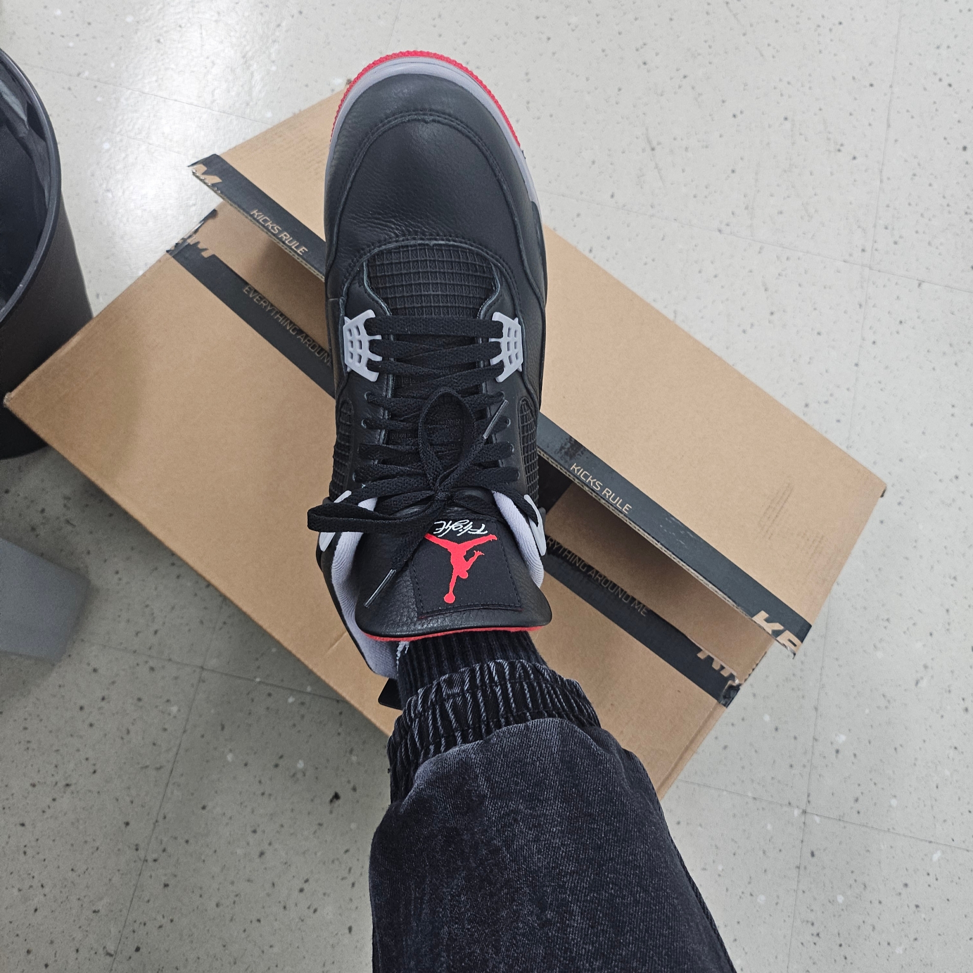 Jordan 4 Retro Bred Reimagined 착용 스타일 - 1