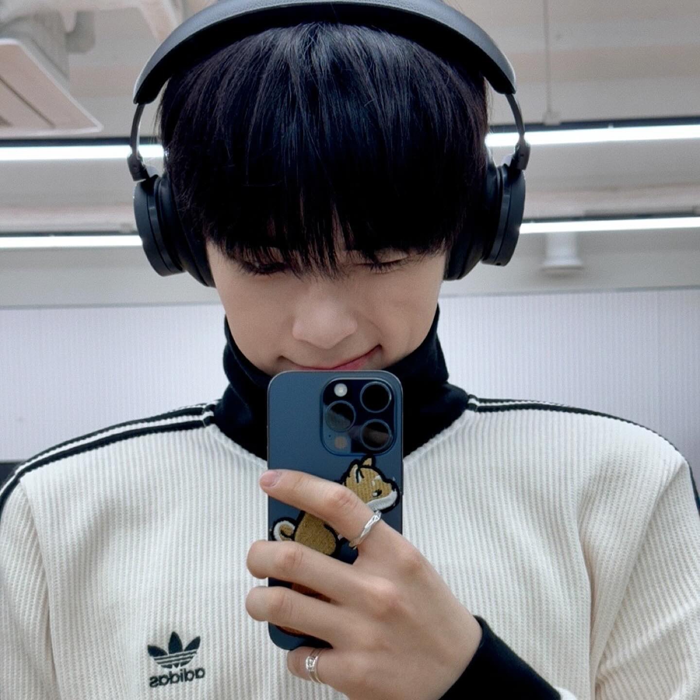 Adidas Adicolor Classic Waffle Beckenbauer Track Jacket Wonder White - US Sizing, Adidas Adicolor Classic Waffle Beckenbauer Track Jacket Wonder White - KR Sizing 착용 스타일 - 2