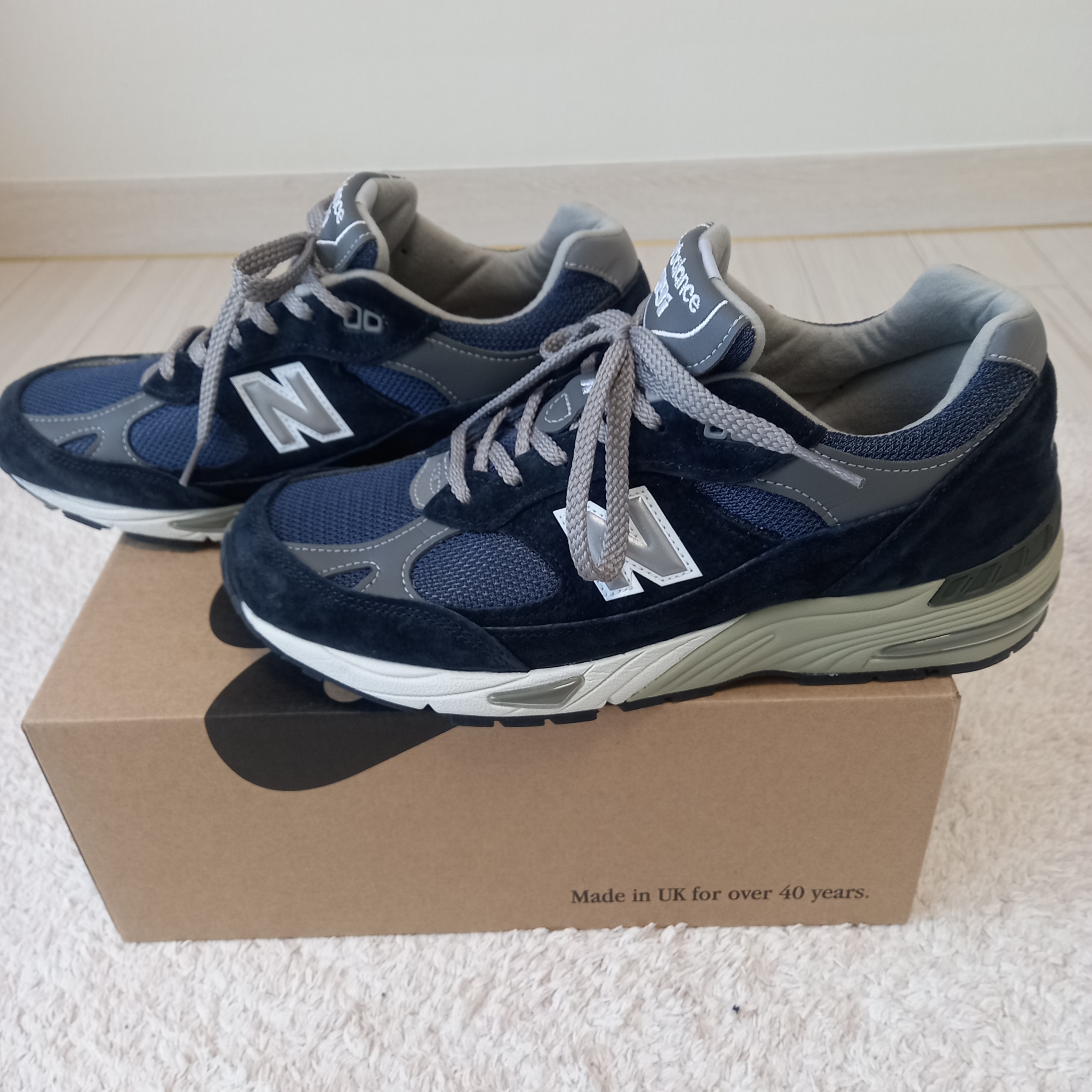 New Balance 991 Made in UK Navy, Stussy Small Stock Crew Socks White (3 Pack) 착용 스타일 - 7