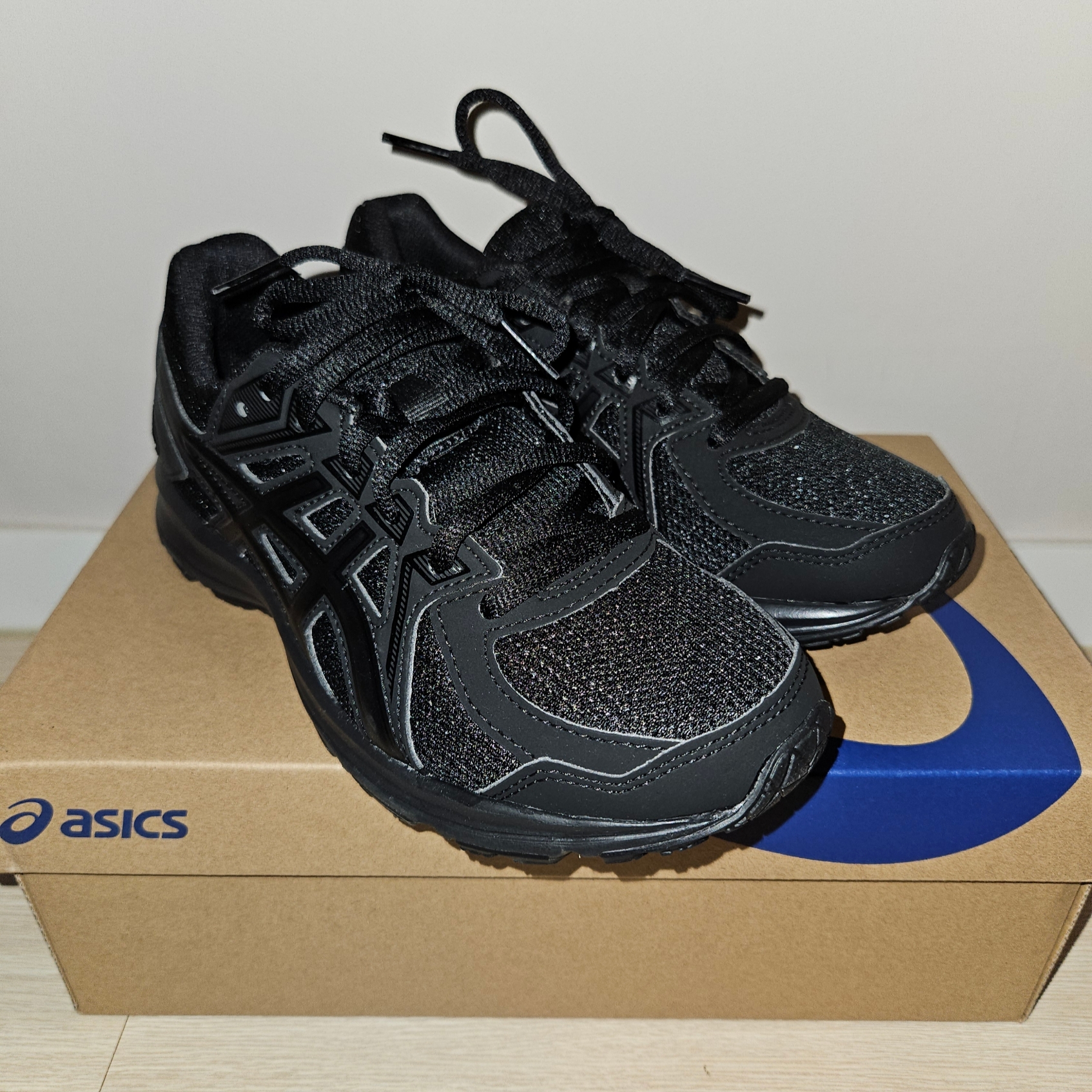 Asics Jog 100 2 Black 착용 스타일