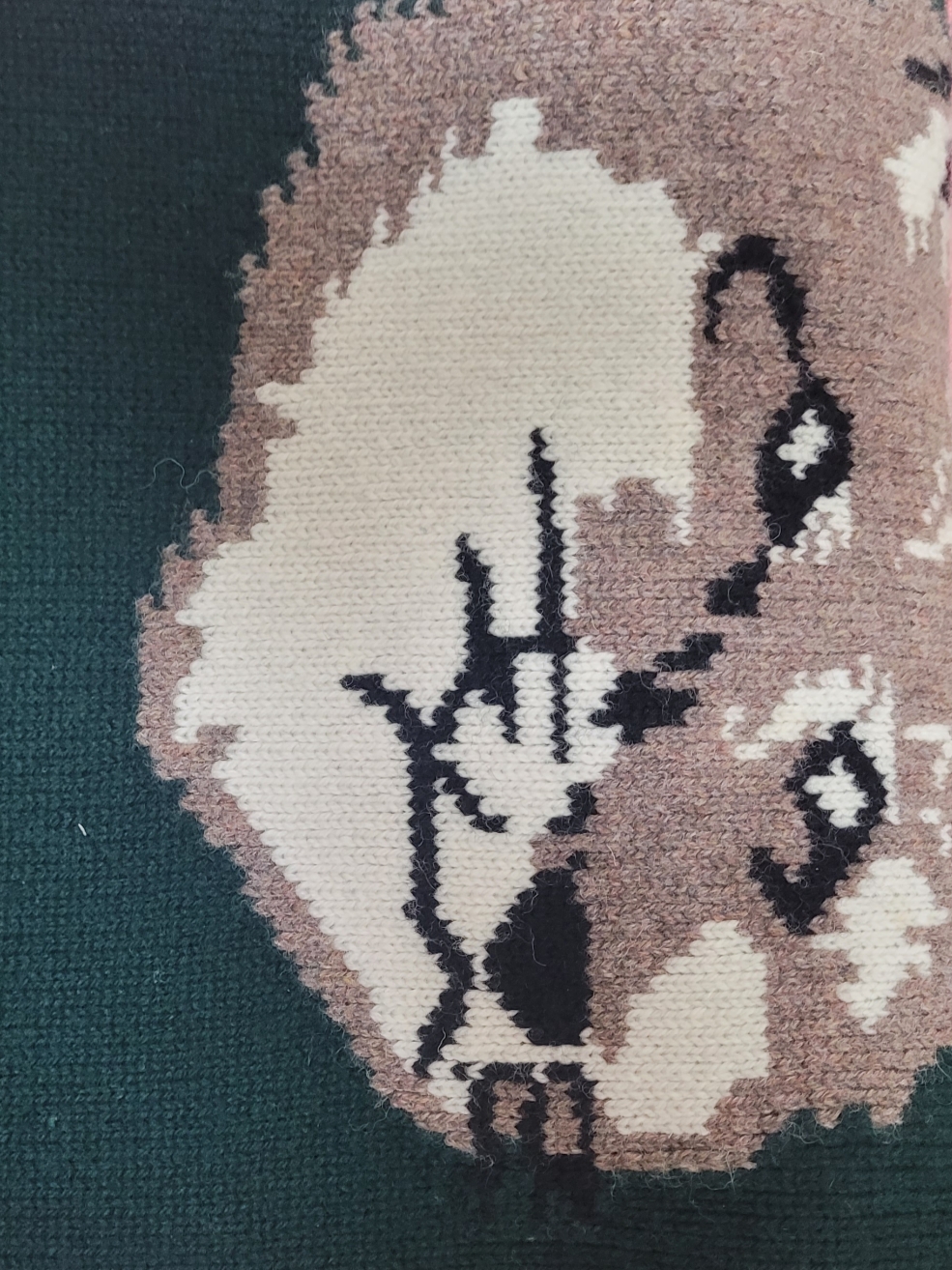 Maison Kitsune Big Fox Head Pullover Knit Dark Green 착용 스타일