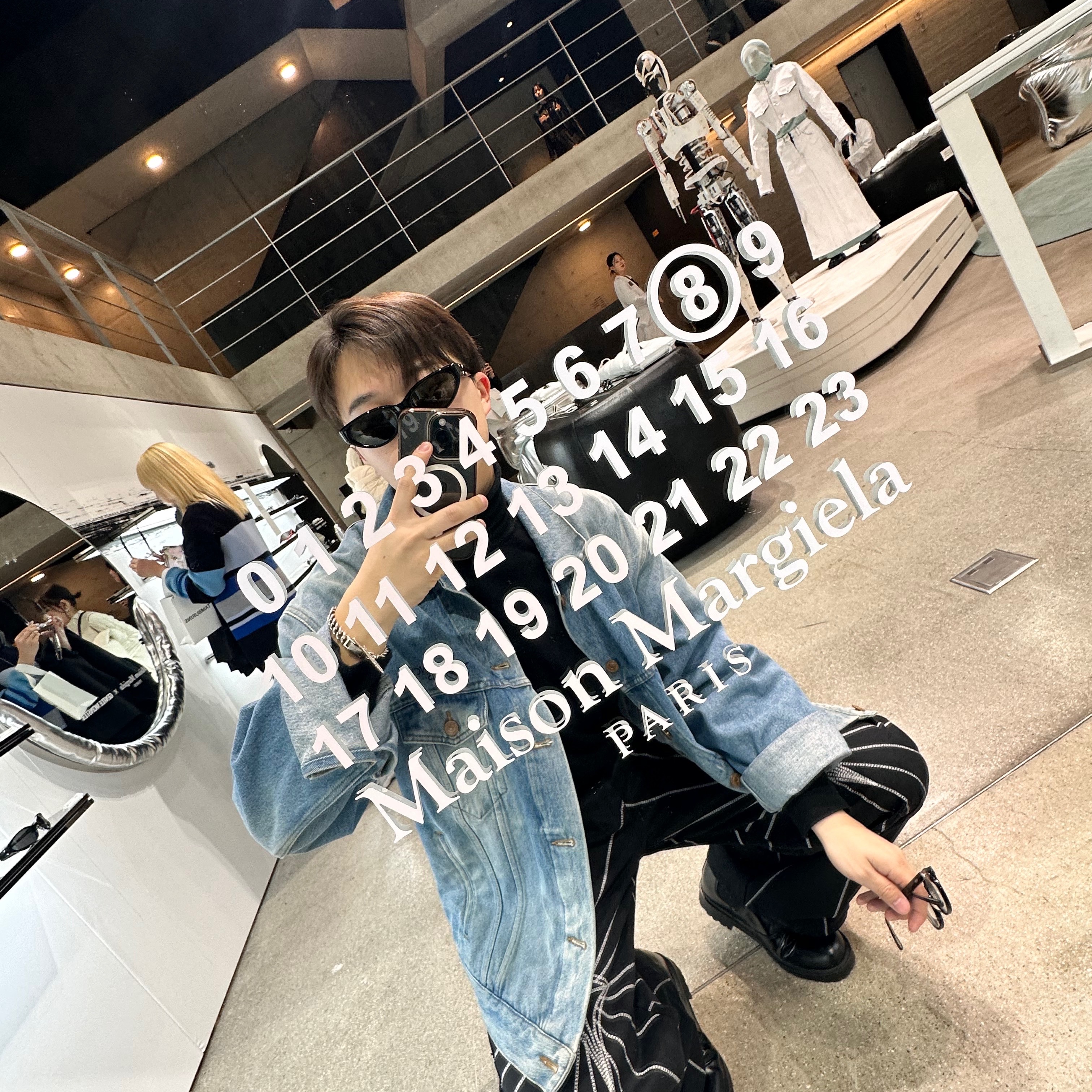 Gentle Monster x Maison Margiela MM108 Black Black 착용 스타일