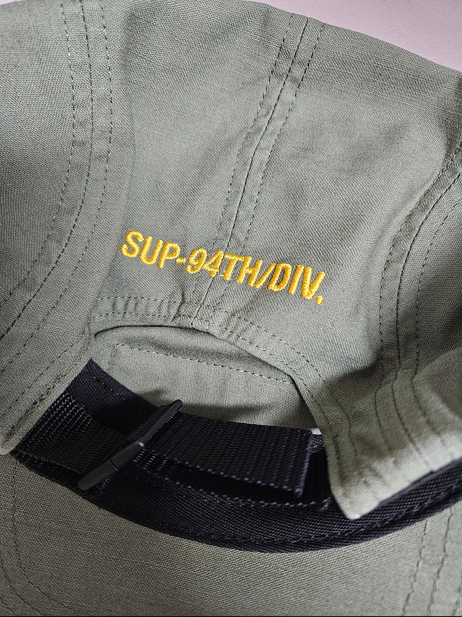 Supreme Military Camp Cap Olive - 24SS 착용 스타일 - 4