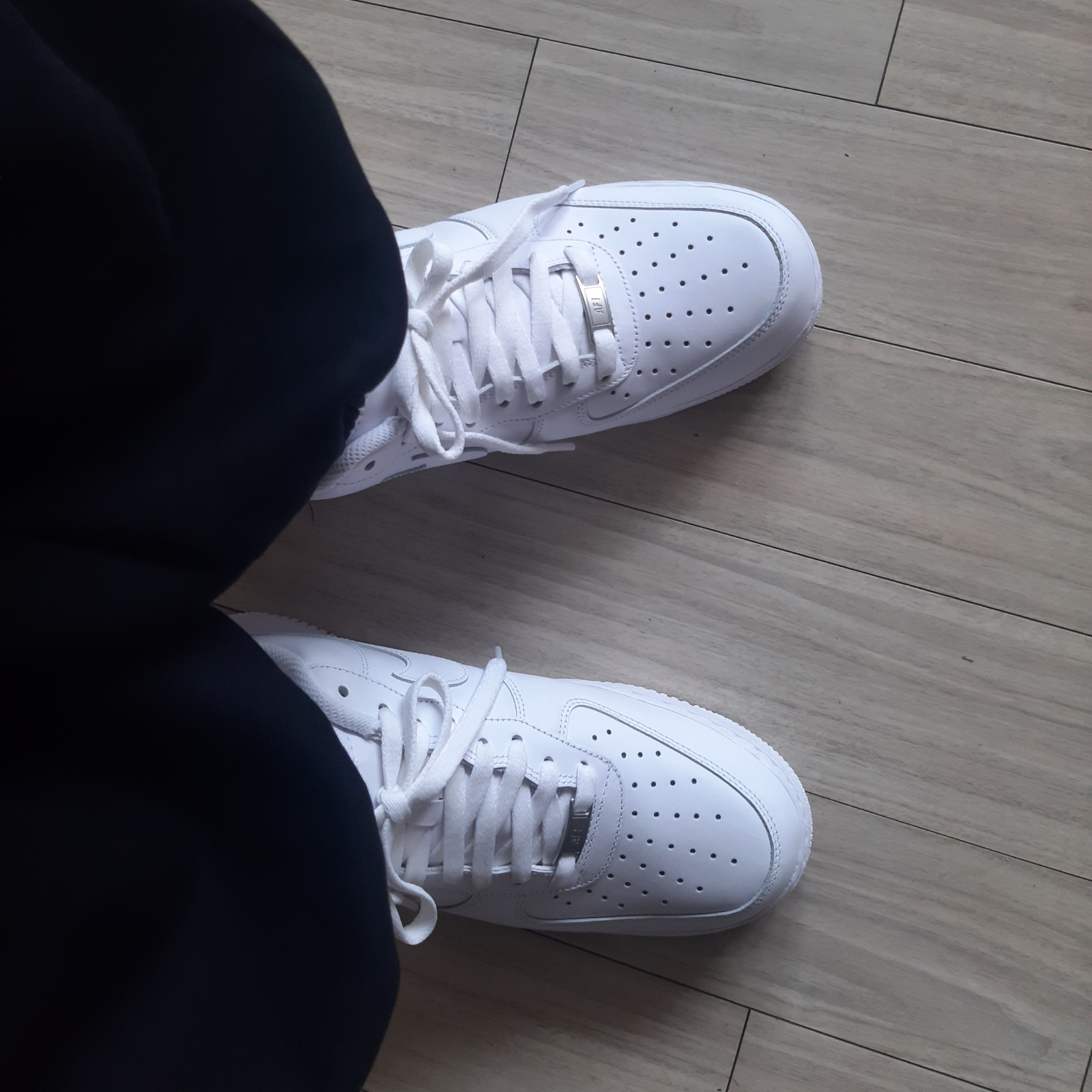 Nike Air Force 1 '07 Low White 착용 스타일