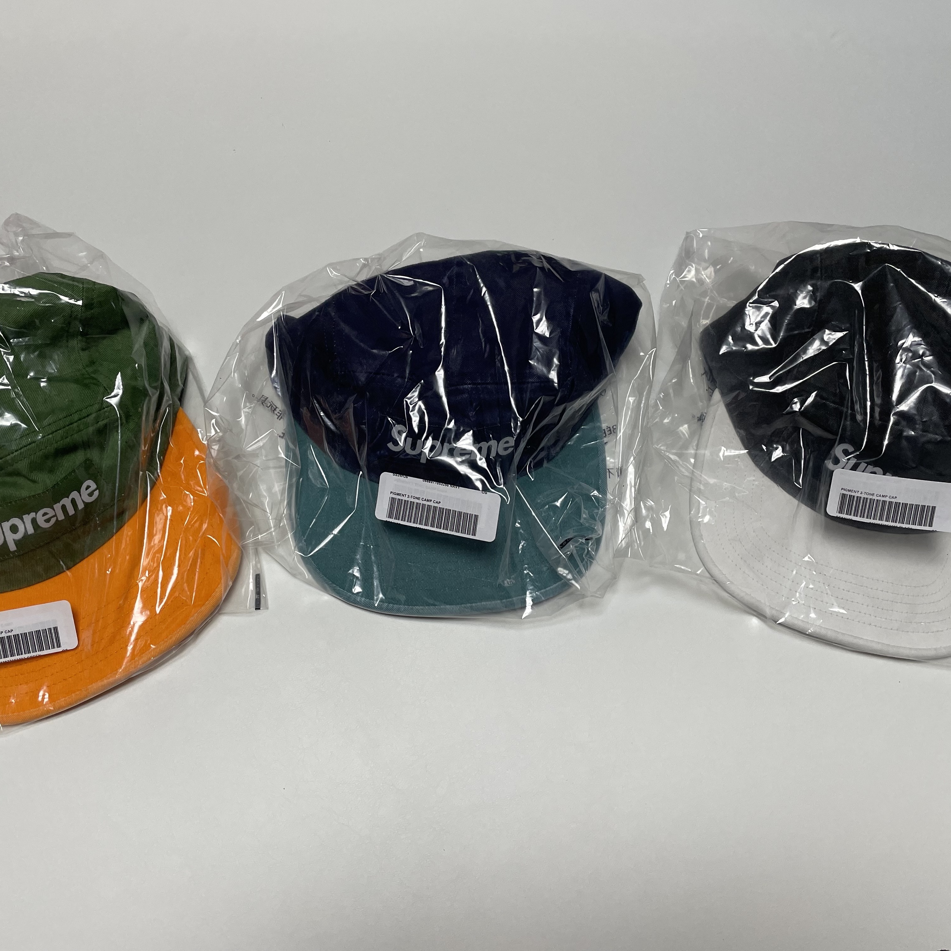 Supreme Pigment 2-Tone Camp Cap Black - 24SS, Supreme Pigment 2-Tone Camp Cap Navy - 24SS 착용 스타일