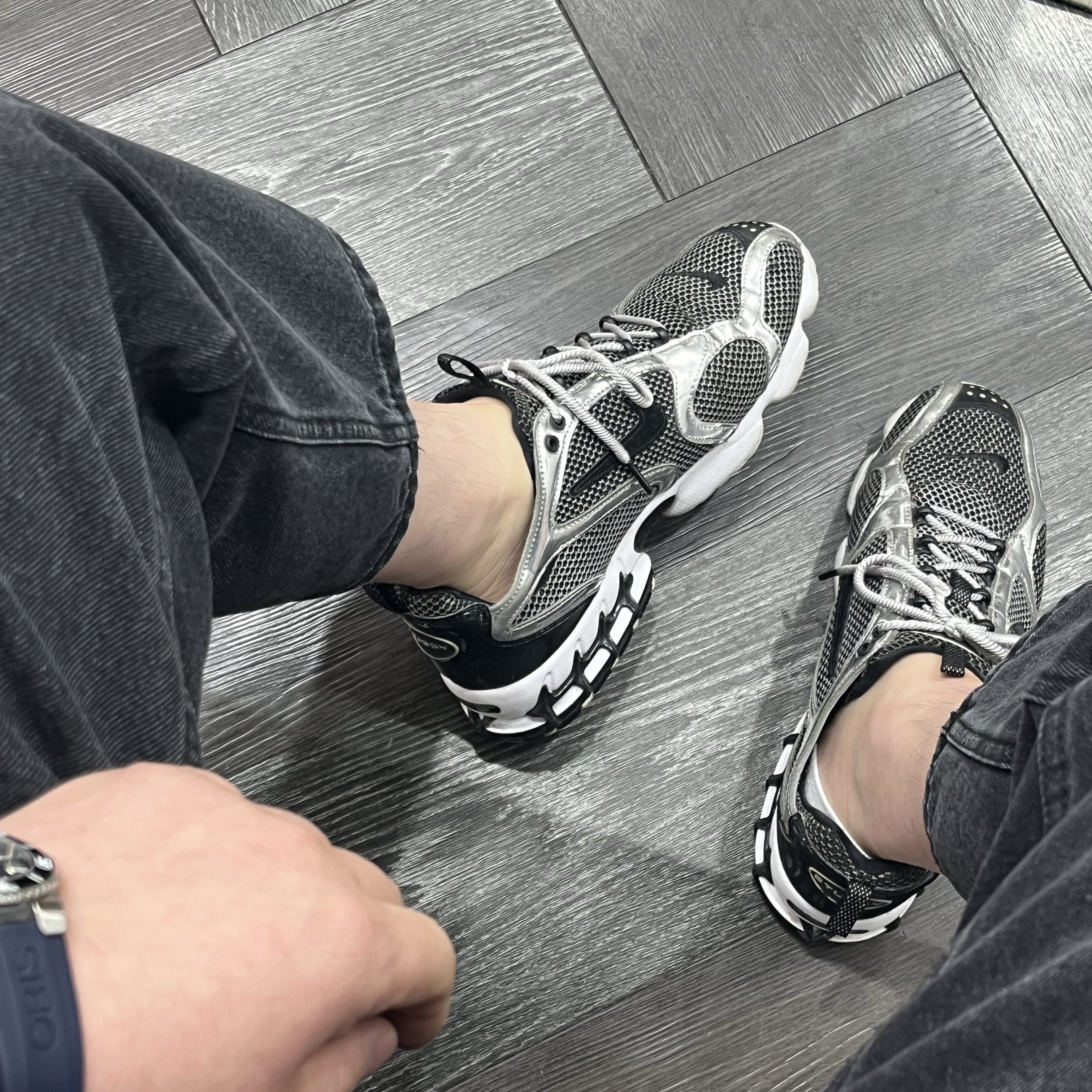 Nike x Stussy Air Zoom Spiridon Cage 2 Pure Platinum ์ฐฉ์ฉ ์คํ์ผ