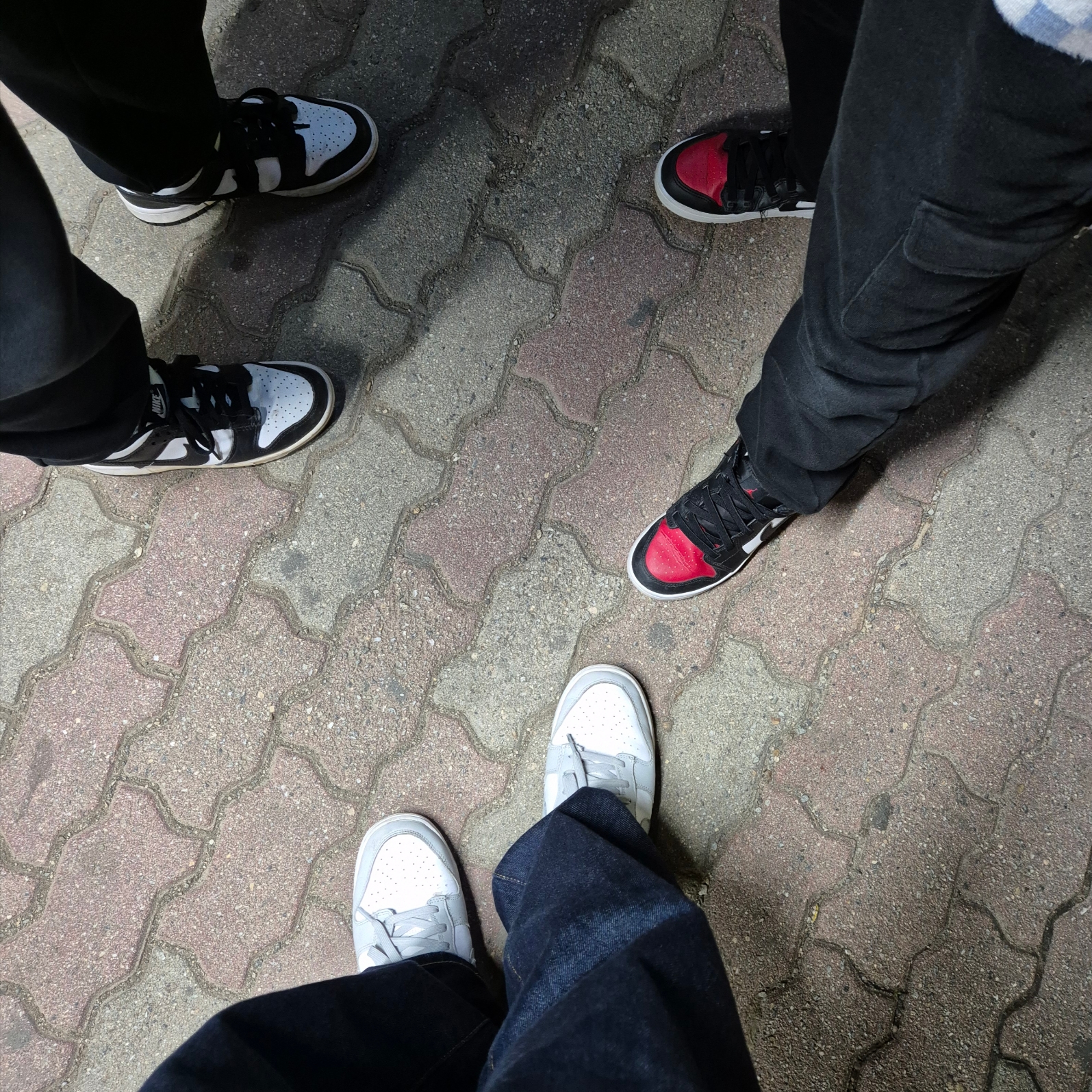 (GS) Nike Dunk Low Black, (PS) Jordan 1 Low Alt Bred Toe 착용 스타일