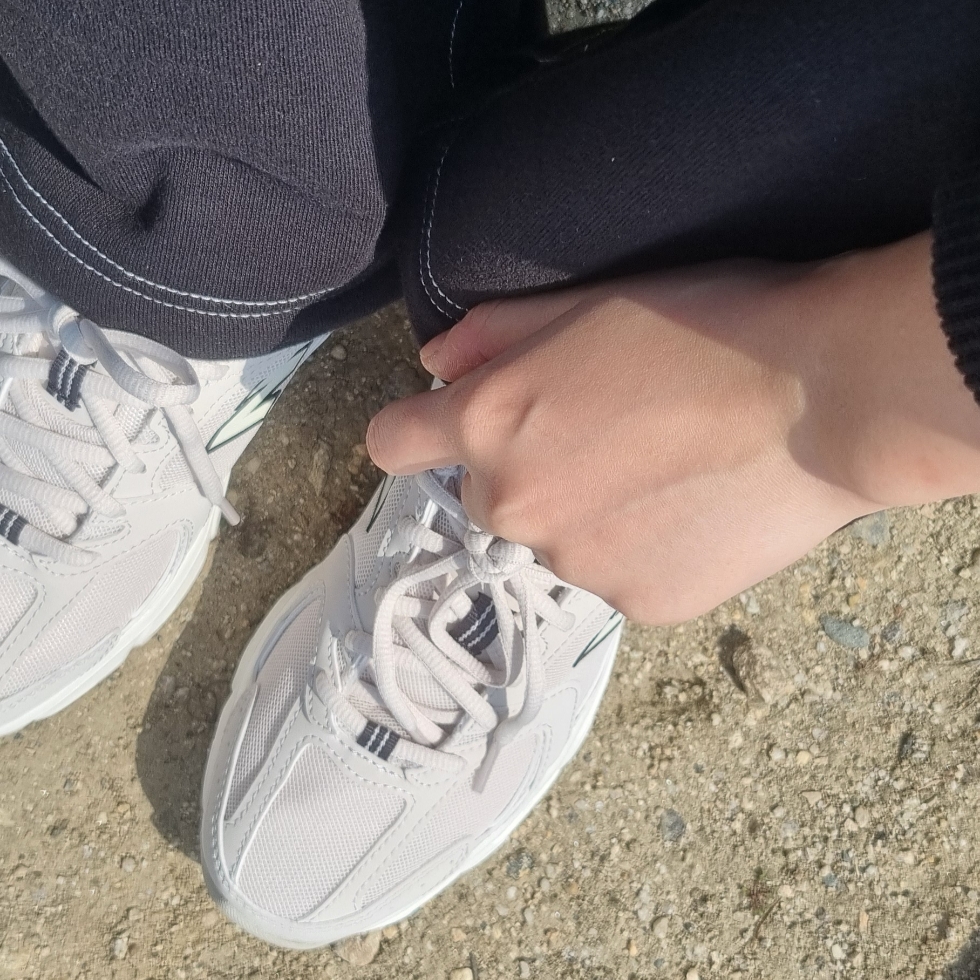 New Balance 530 Ivory 착용 스타일 - 3