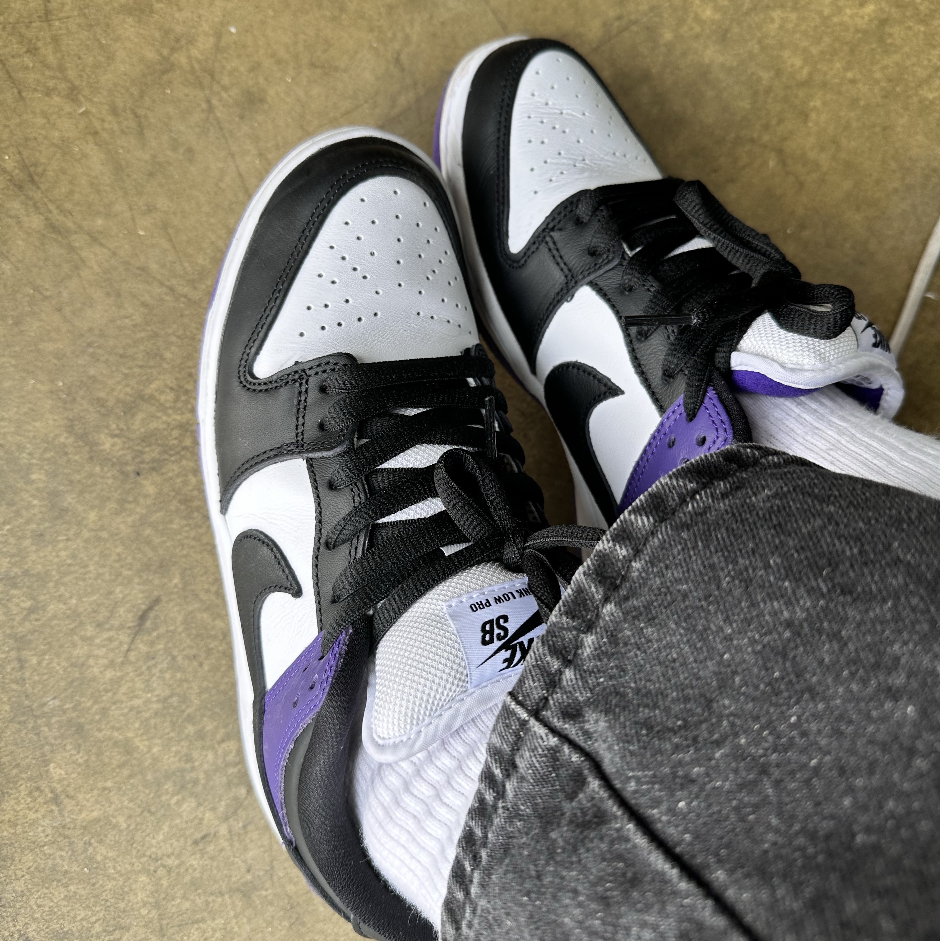 Nike SB Dunk Low Pro Court Purple 착용 스타일