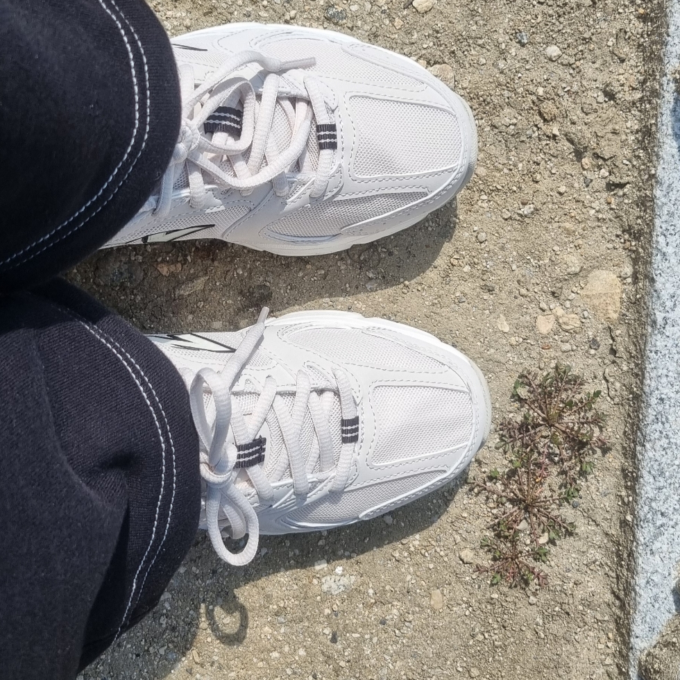 New Balance 530 Ivory 착용 스타일 - 2