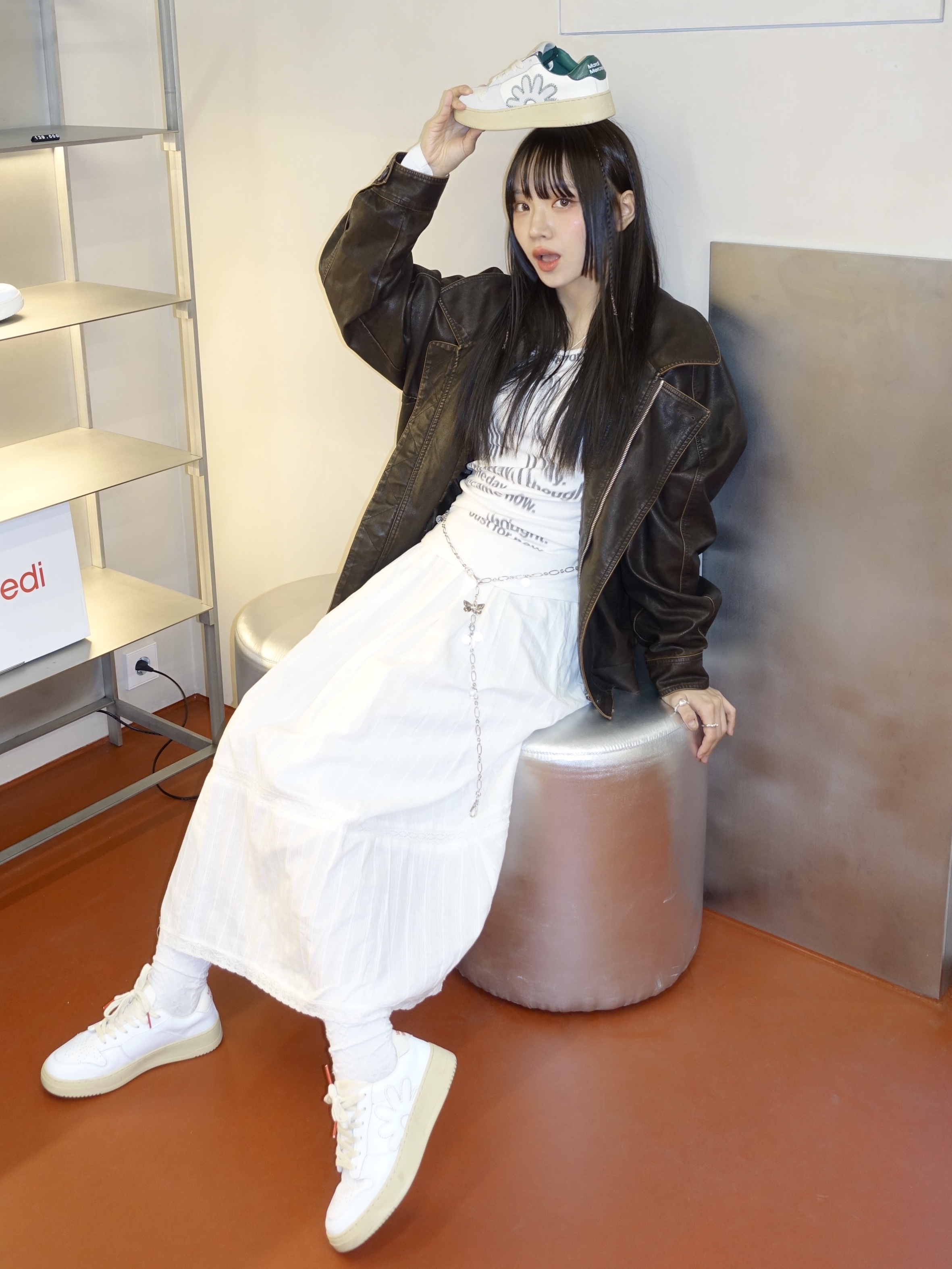 Mardi Mercredi Les Pompes Women Pur Leather Sneakers White 착용 스타일 - 1