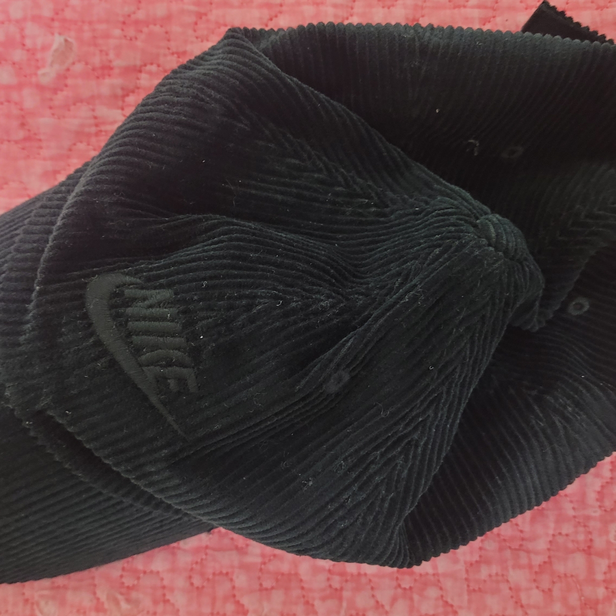 Nike Club Unstructured Corduroy Cap Black 착용 스타일