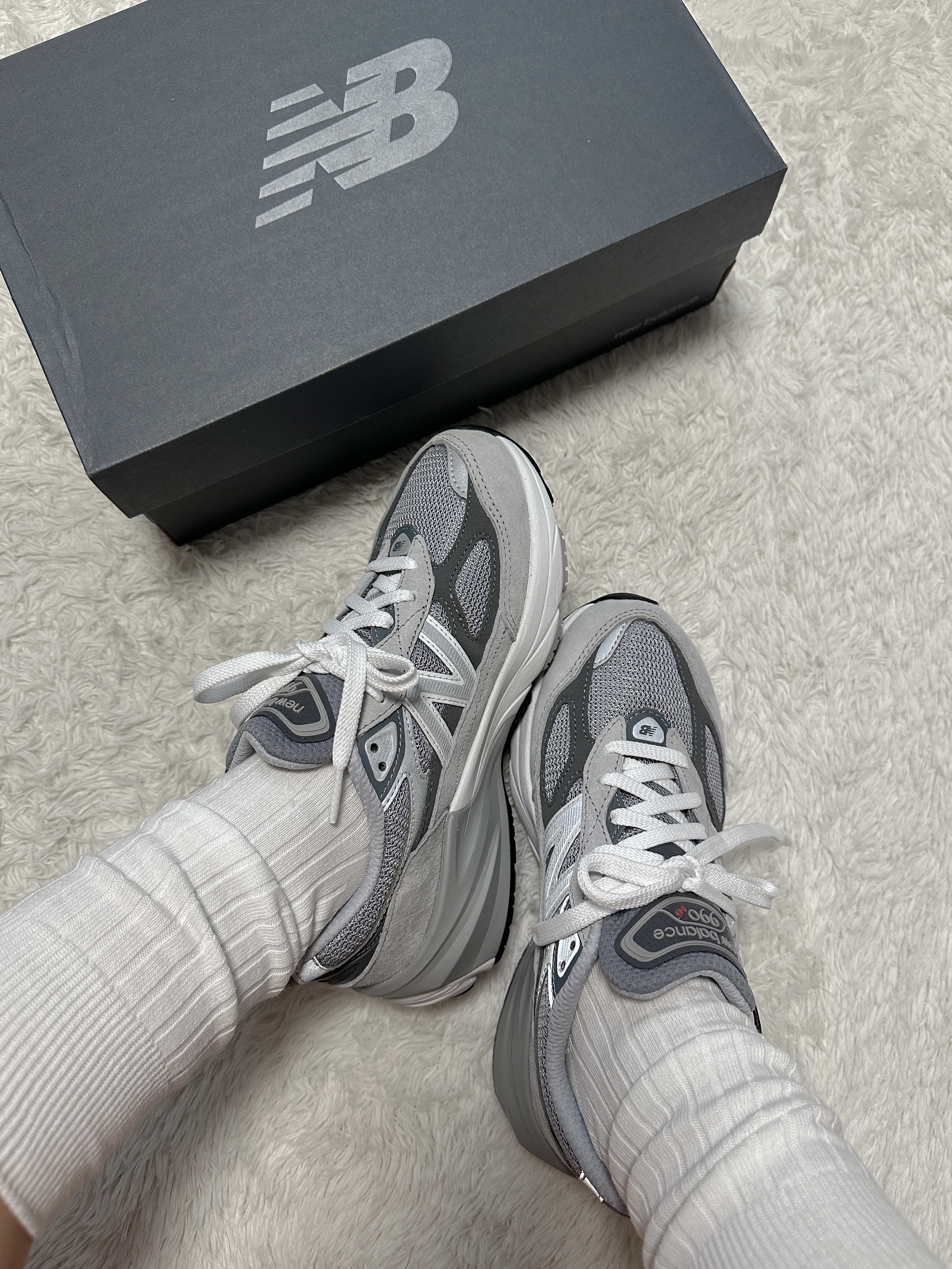 (GS) New Balance 990v6 Gray - M Medium 착용 스타일 - 1