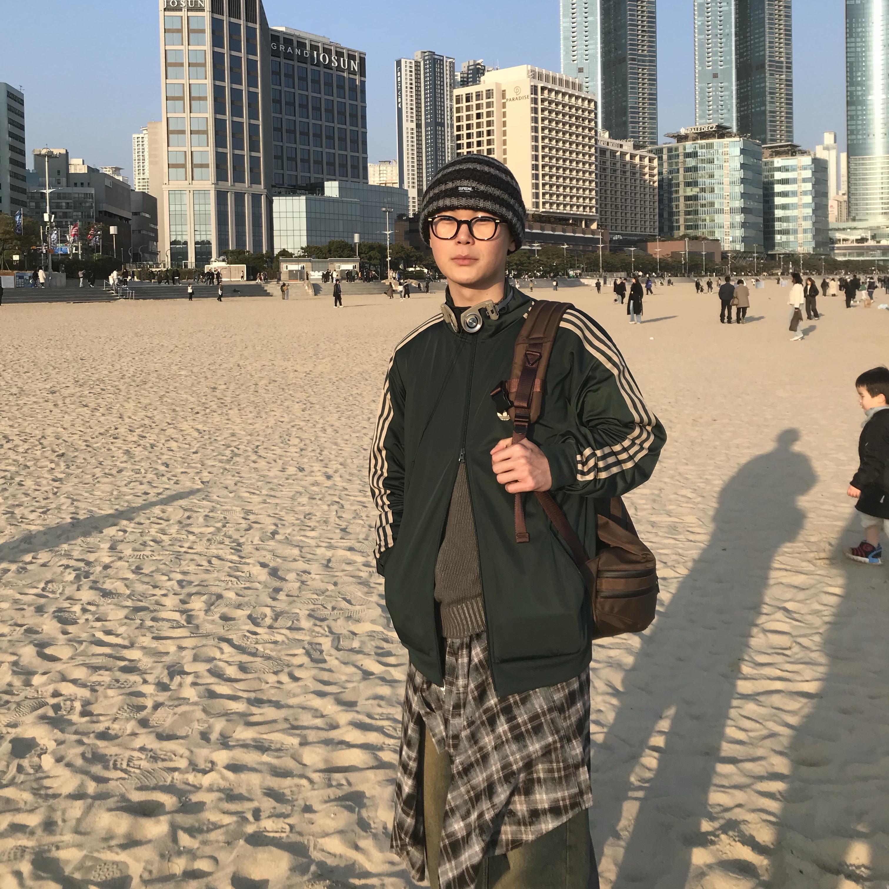 Supreme Loose Stripe Beanie Black - 23FW, Adidas Originals Beckenbauer Track Jacket Shadow Green - KR Sizing 착용 스타일 - 1