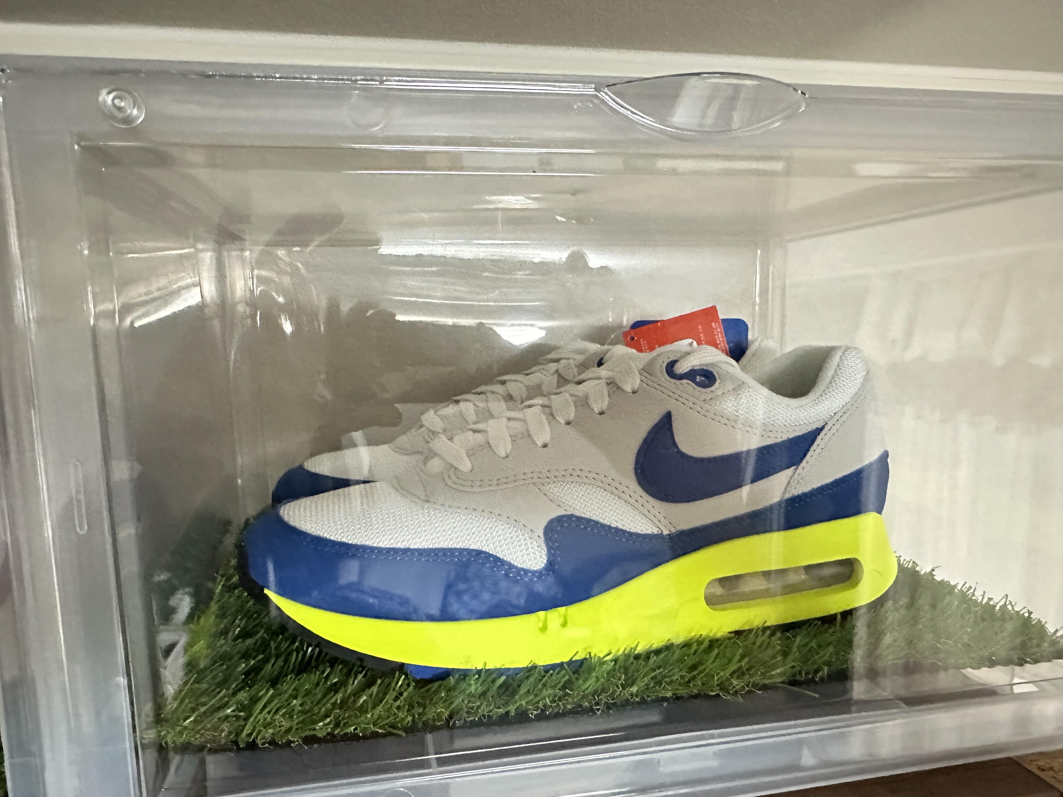 Nike Air Max 1 '86 OG Royal Volt 착용 스타일