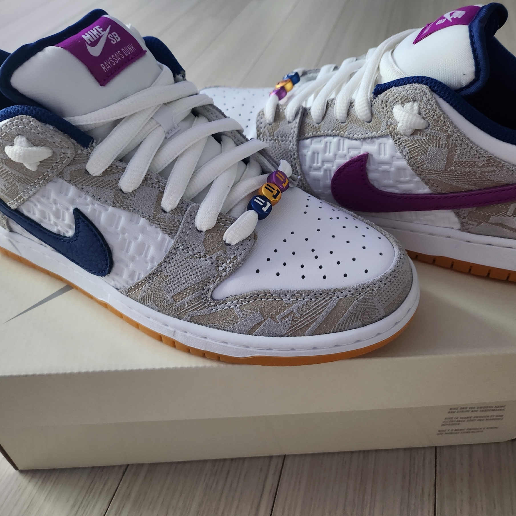 Nike x Rayssa Leal SB Dunk Low PRM Pure Platinum Vivid Purple 착용 스타일