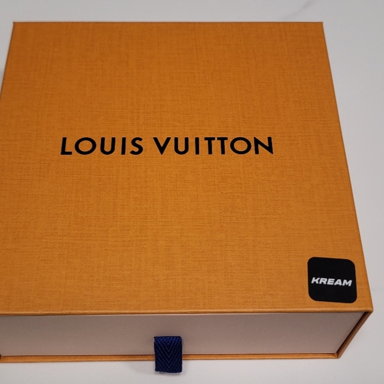 Louis Vuitton LV Pyramide 40mm Belt Monogram Eclipse Ruthenium 착용 스타일 - 1