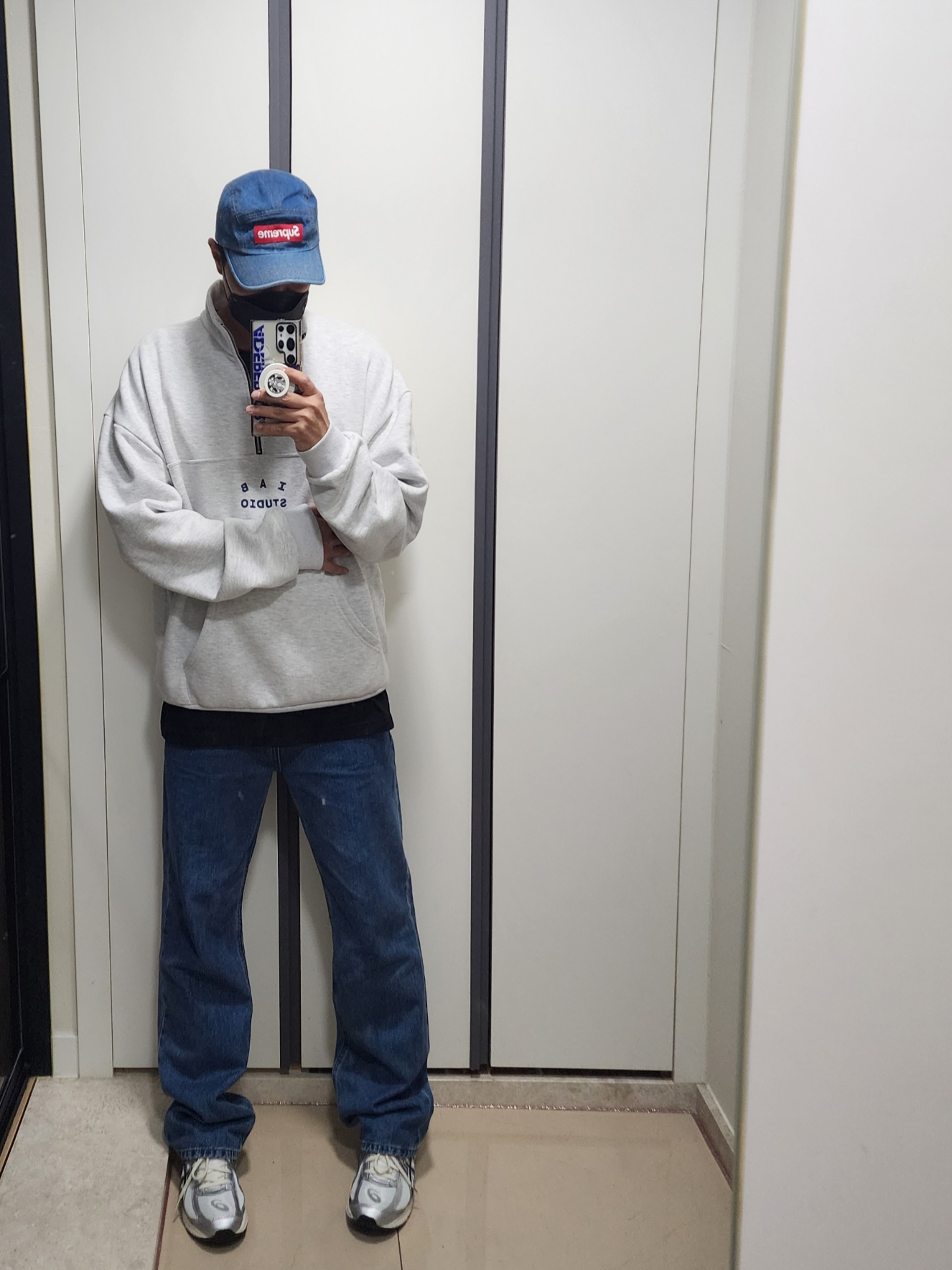 Supreme Washed Chino Twill Camp Cap Denim - 22FW, Asics Jog 100 S White Black - 2E Wide 착용 스타일 - 1