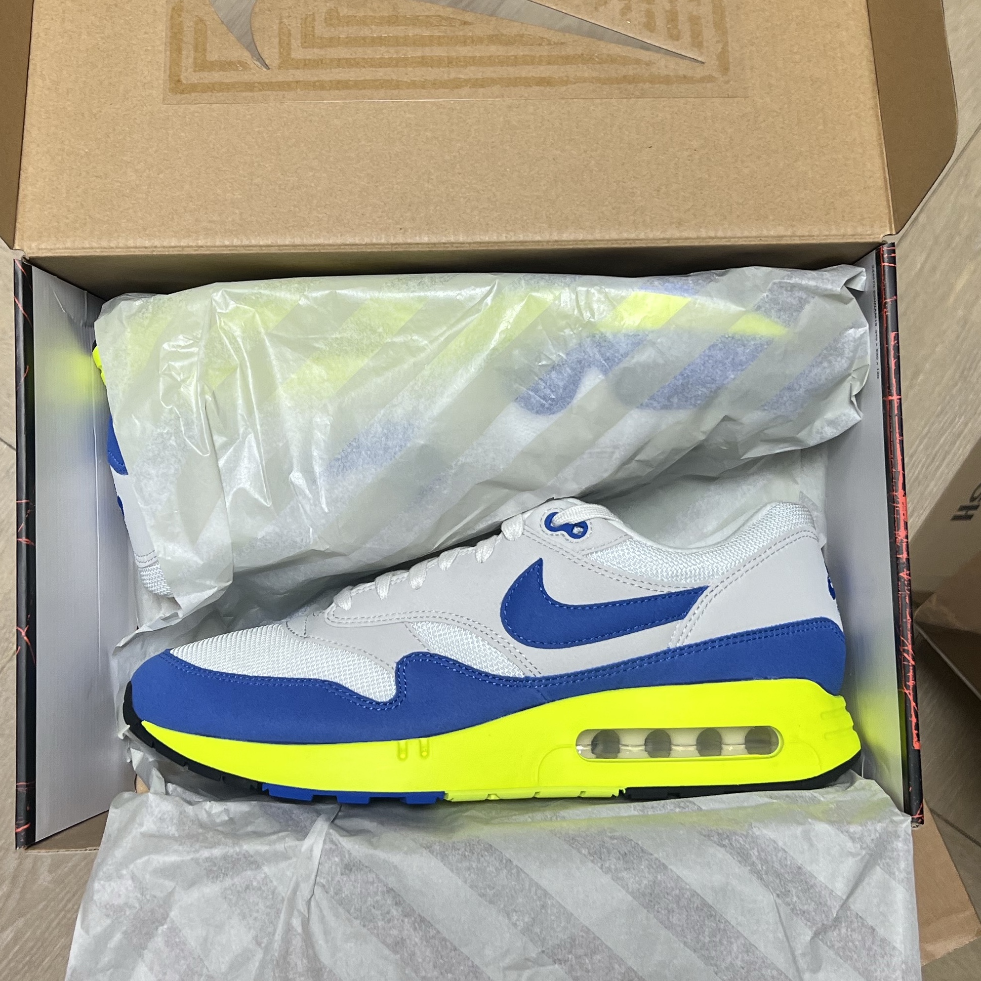 Nike Air Max 1 '86 OG Royal Volt 착용 스타일