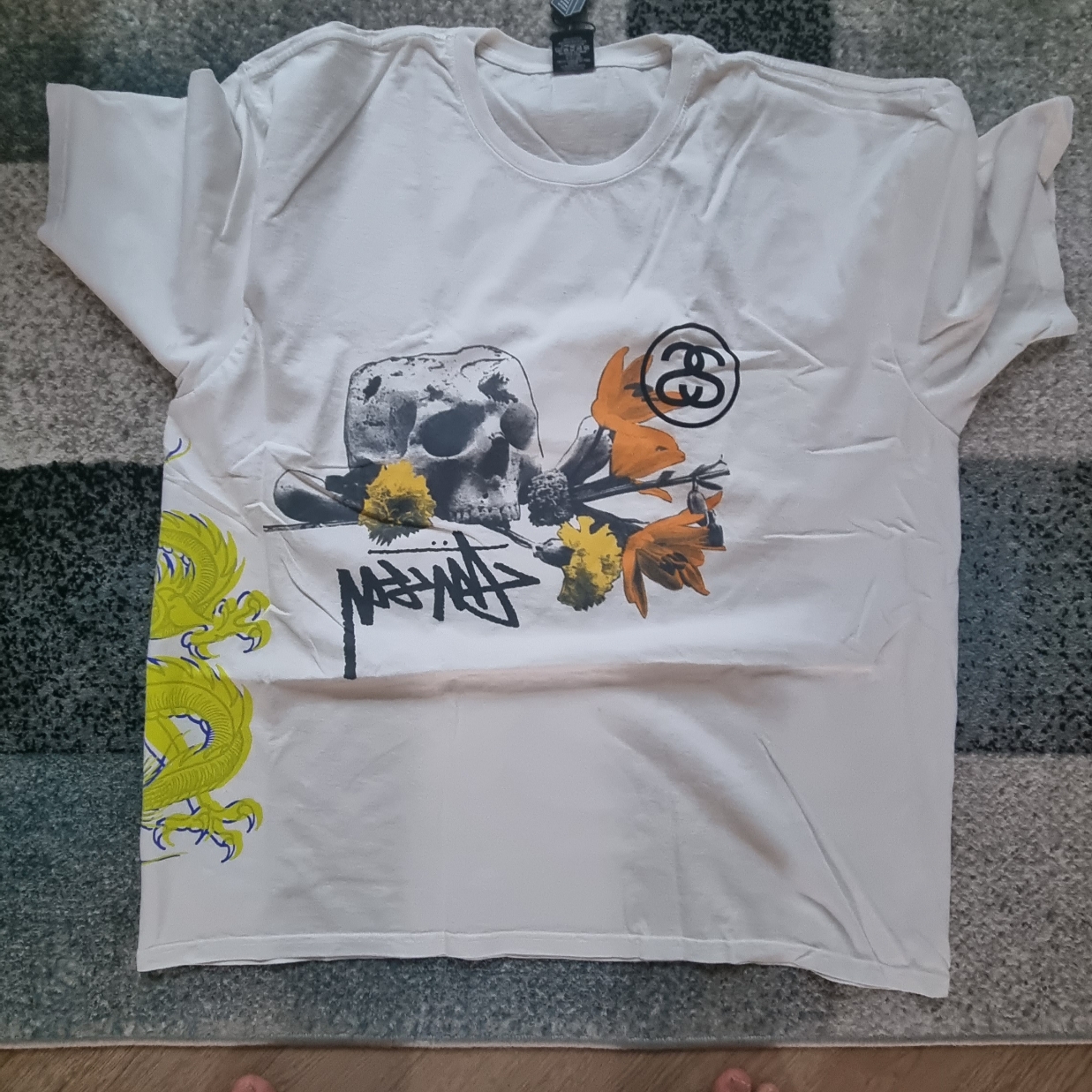Stussy Strike Pigment Dyed T-Shirt Natural 착용 스타일 - 1
