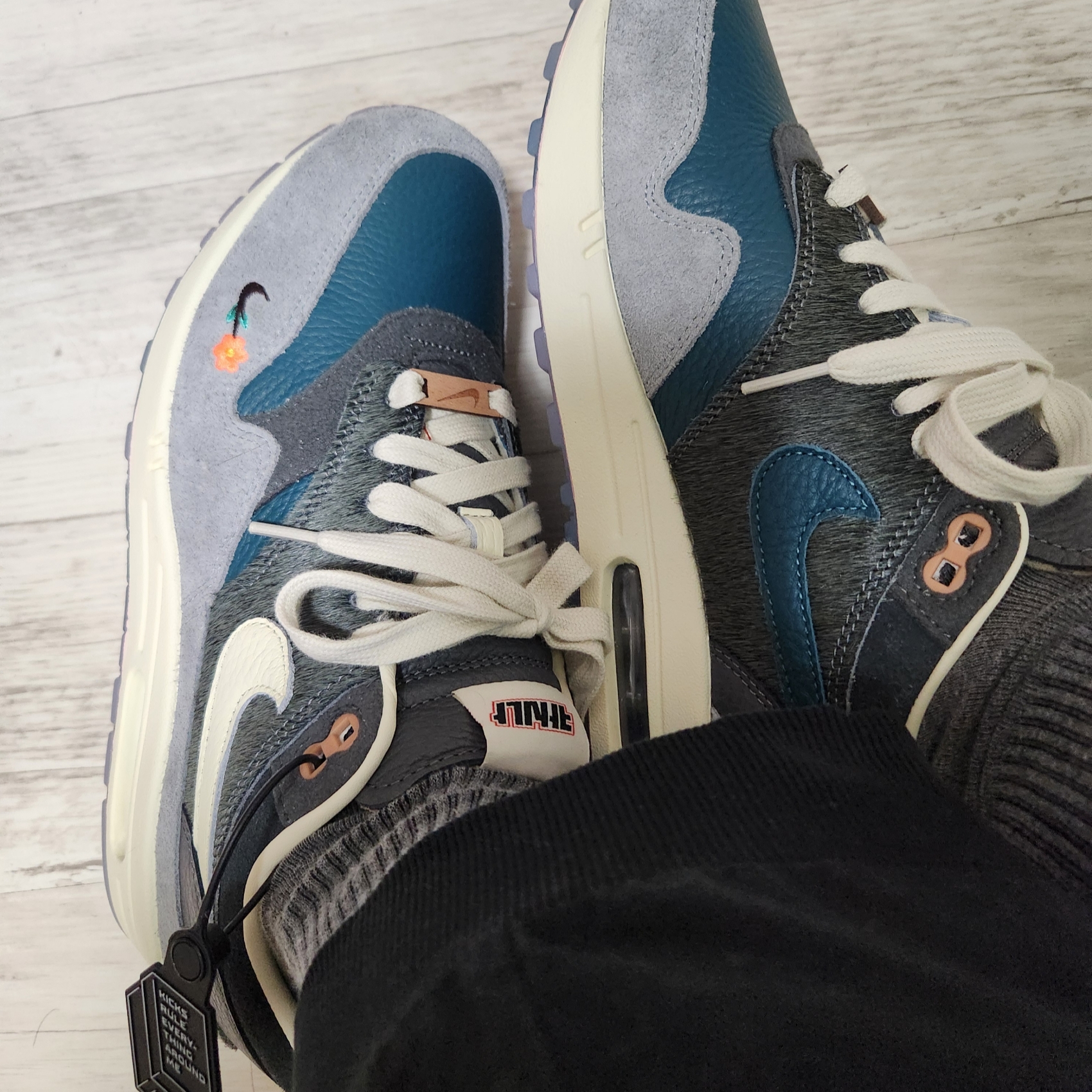 Nike x Kasina Air Max 1 SP Won-Ang Particle Grey 착용 스타일 - 1
