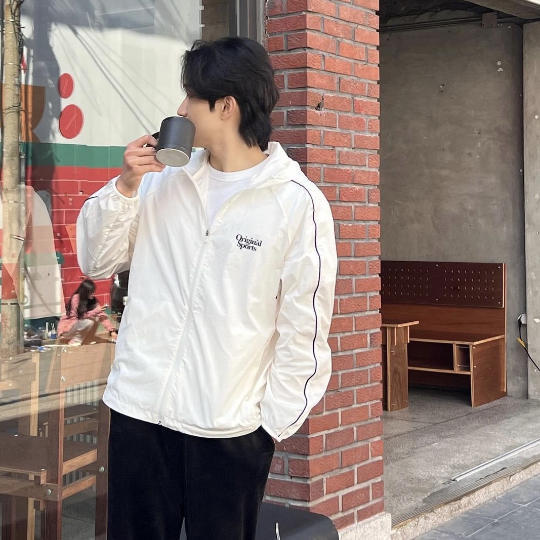 PRO-SPECS Vintage Running Jacket Cream 착용 스타일