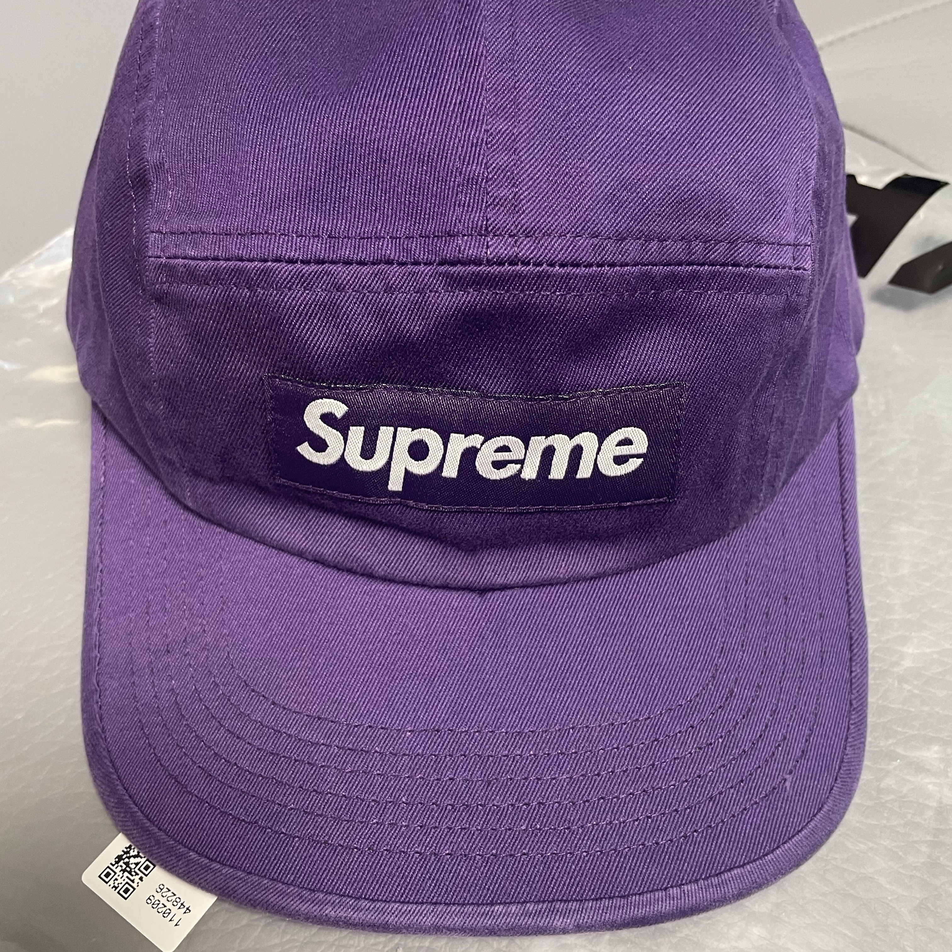 Supreme Kevlar Camp Cap Black - 23SS, Supreme Washed Chino Twill Camp Cap Purple - 23SS 착용 스타일 - 1