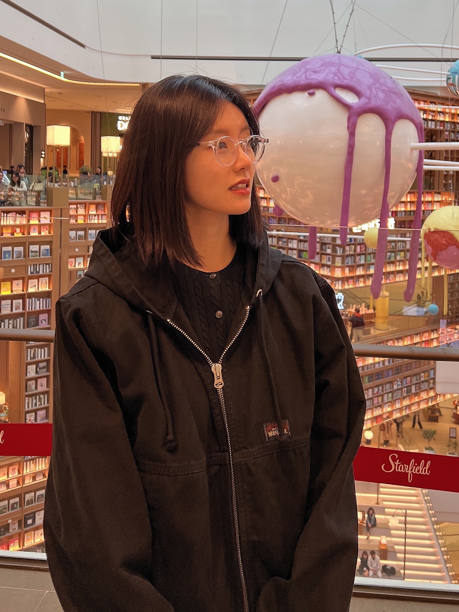 Stussy Unlined Canvas Work Jacket Black, Gentle Monster x Maison Margiela MM116 Translucent Clear 착용 스타일