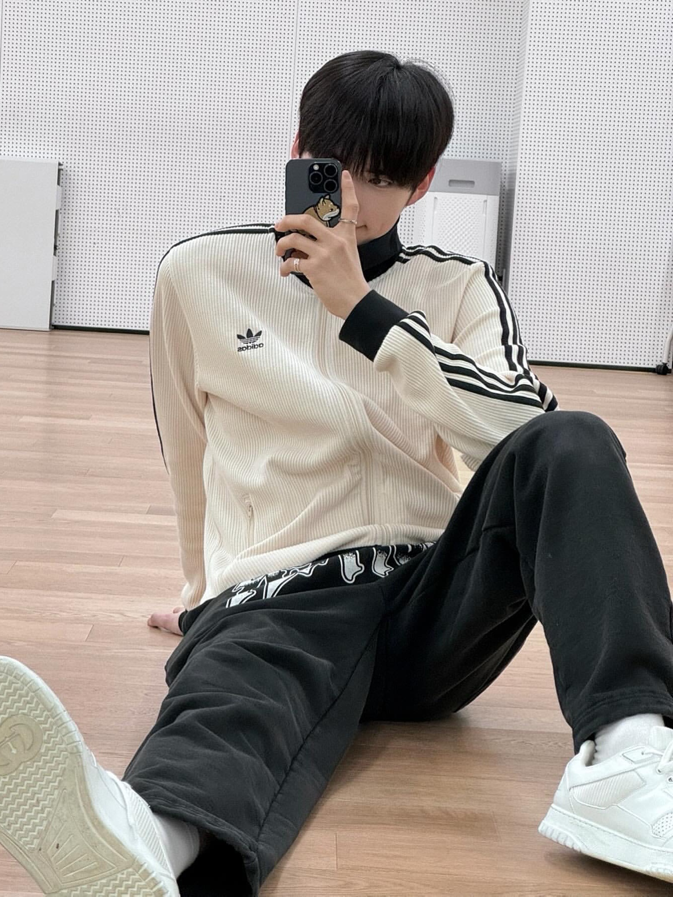 Adidas Adicolor Classic Waffle Beckenbauer Track Jacket Wonder White - KR Sizing, (W) Gucci Sneakers White Leather 착용 스타일 - 5