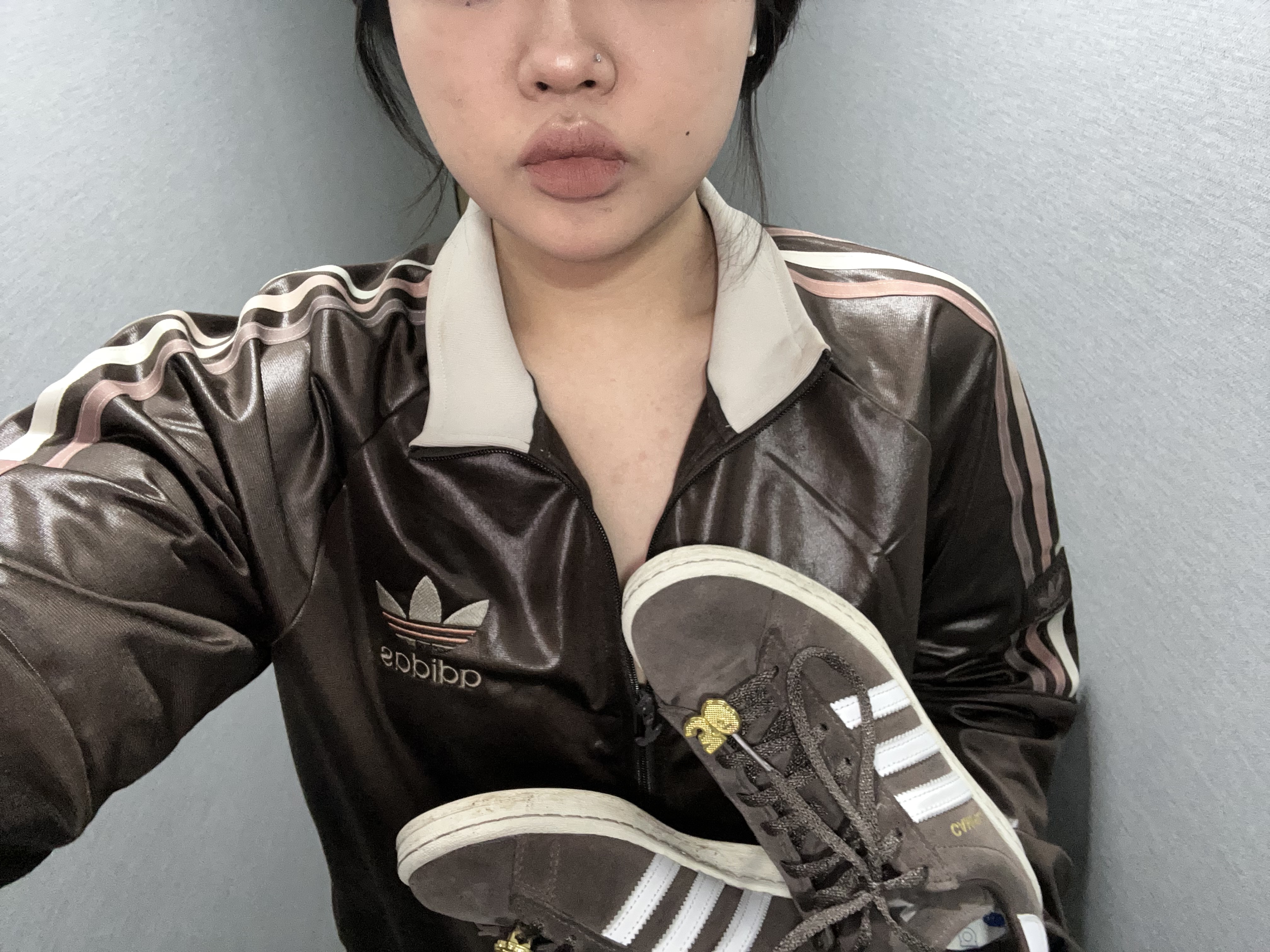 Adidas x BAPE Campus 80s Brown 착용 스타일 - 1