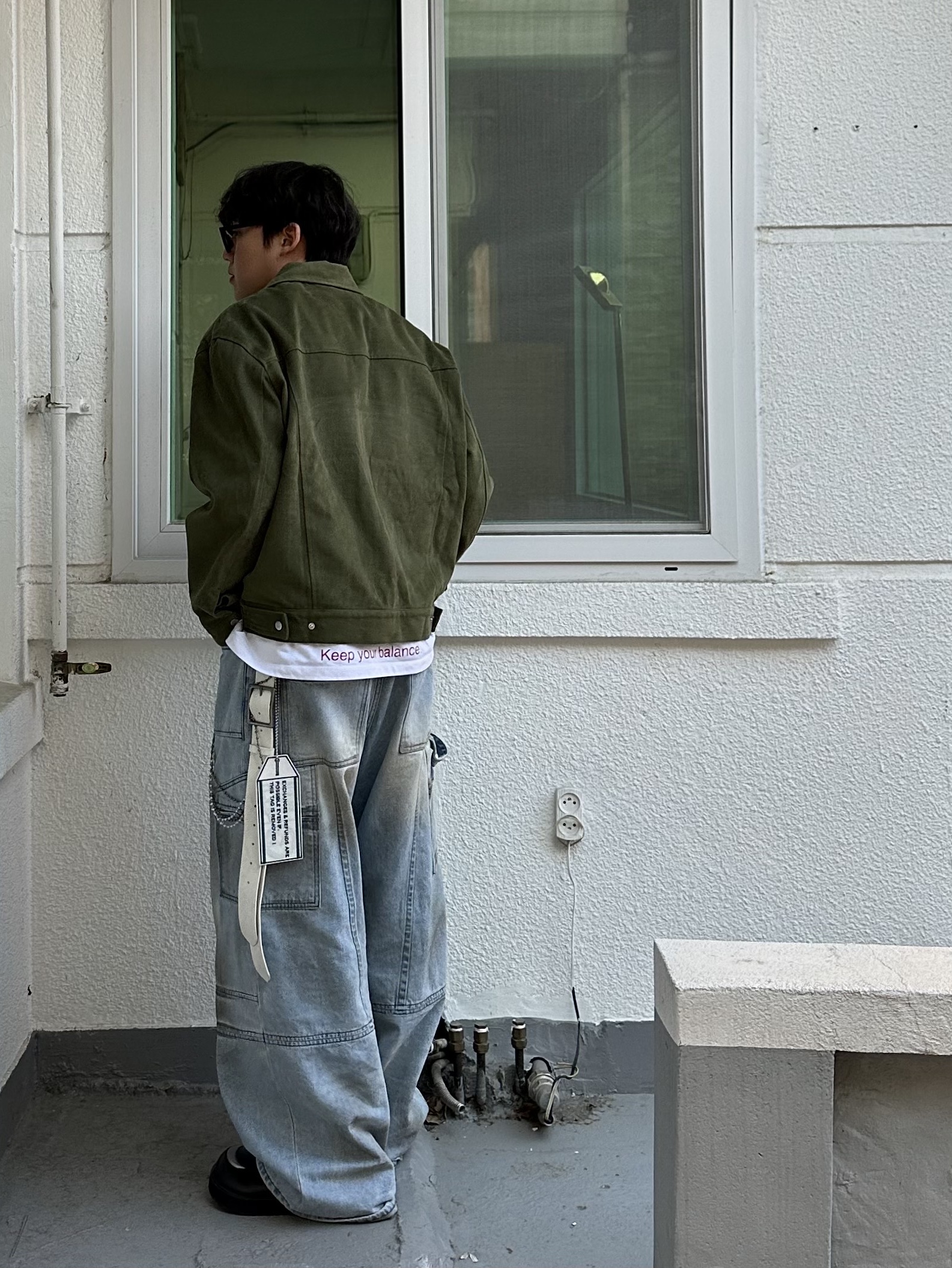 [KREAM 단독] Haleine Carpenter Cargo Dirty Washed Jean Light Blue 착용 스타일 - 3