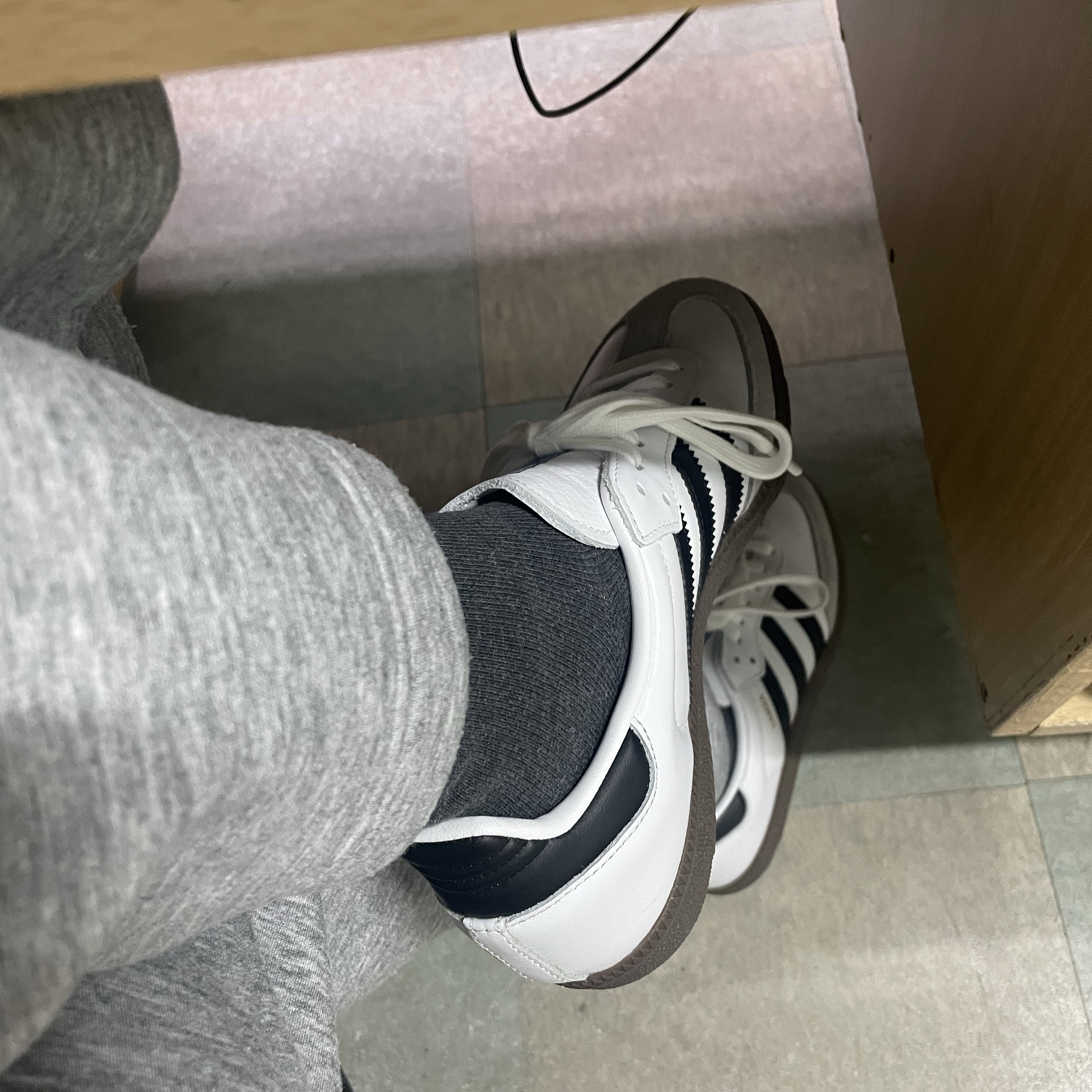 Adidas Samba OG Cloud White 착용 스타일