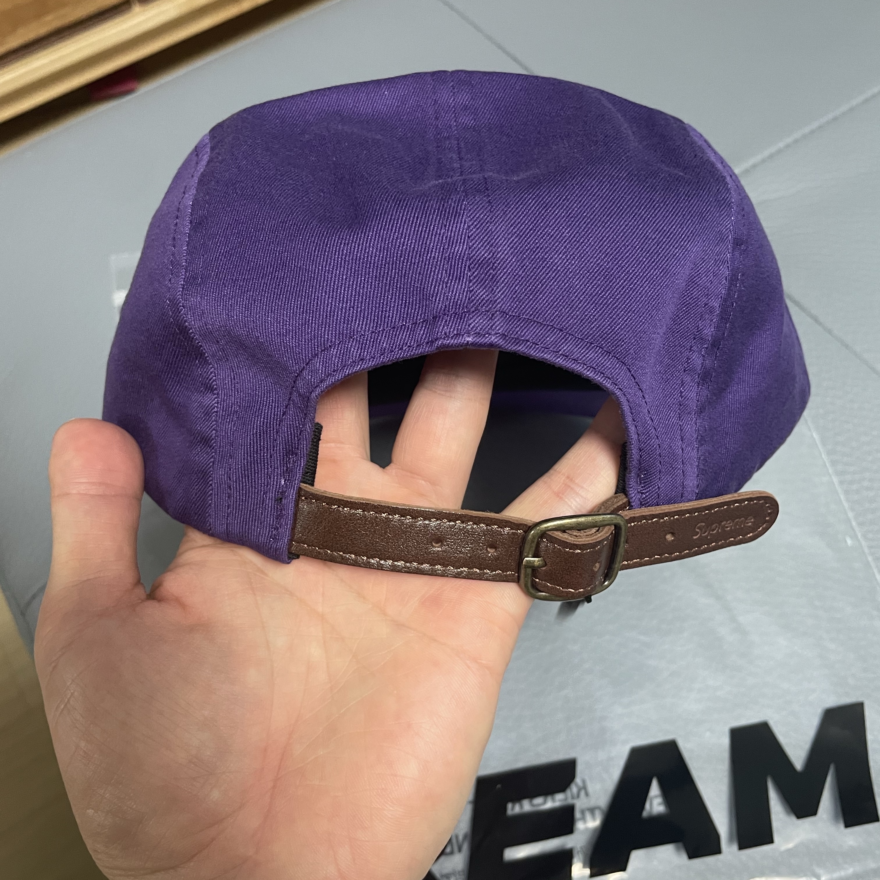 Supreme Kevlar Camp Cap Black - 23SS, Supreme Washed Chino Twill Camp Cap Purple - 23SS 착용 스타일 - 2