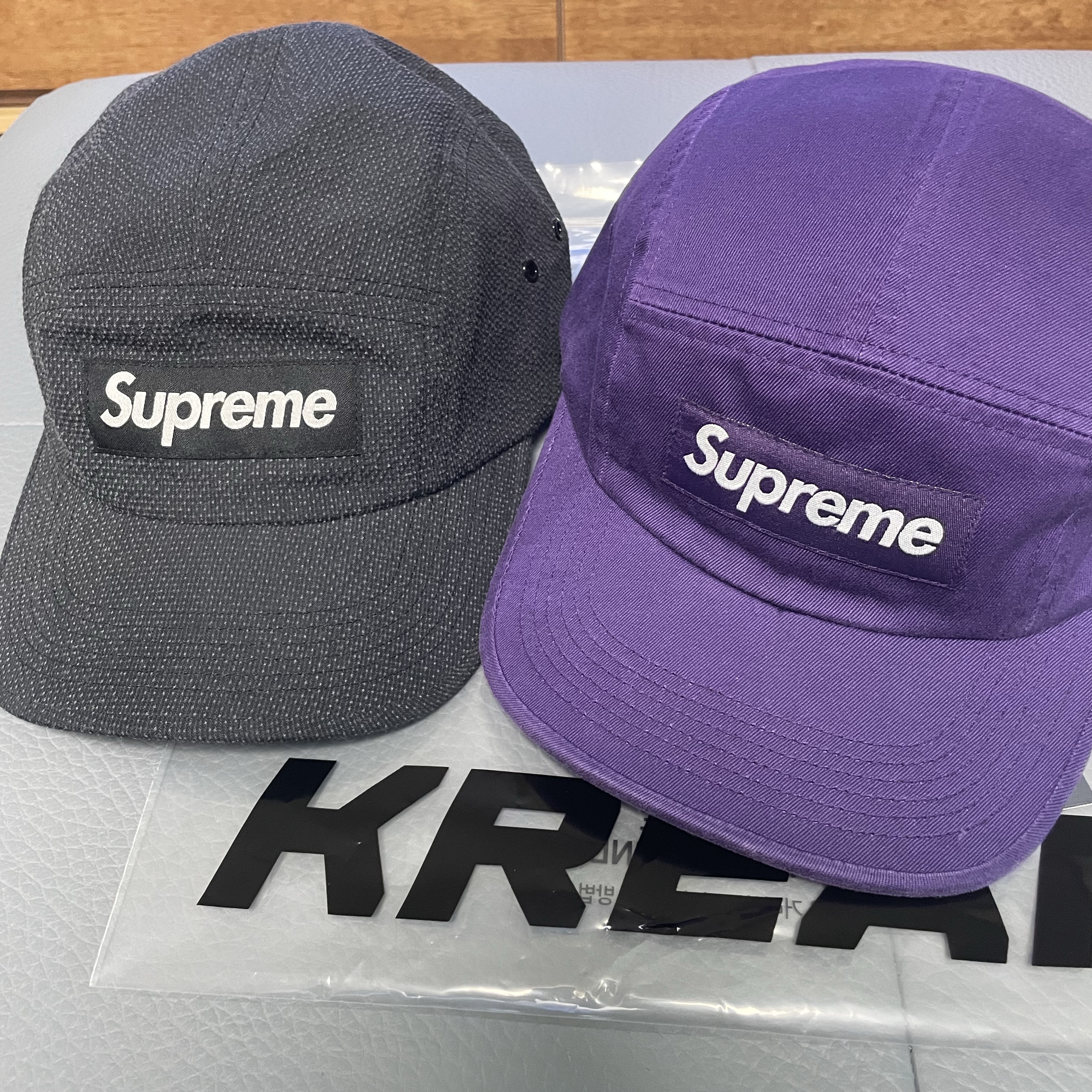 Supreme Kevlar Camp Cap Black - 23SS, Supreme Washed Chino Twill Camp Cap Purple - 23SS 착용 스타일 - 3