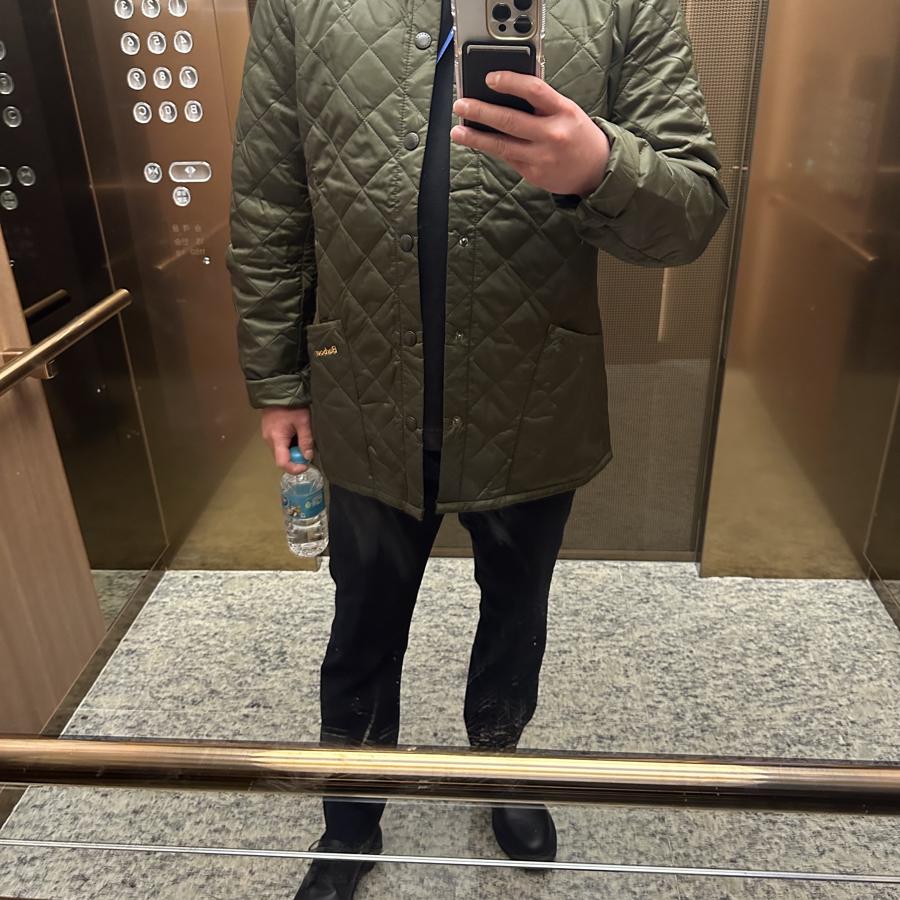Barbour Heritage Liddesdale Quilted Jacket Olive 착용 스타일