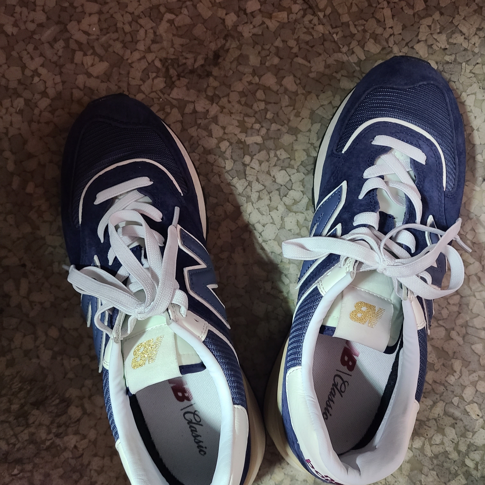 New Balance 574 Legacy Navy 착용 스타일