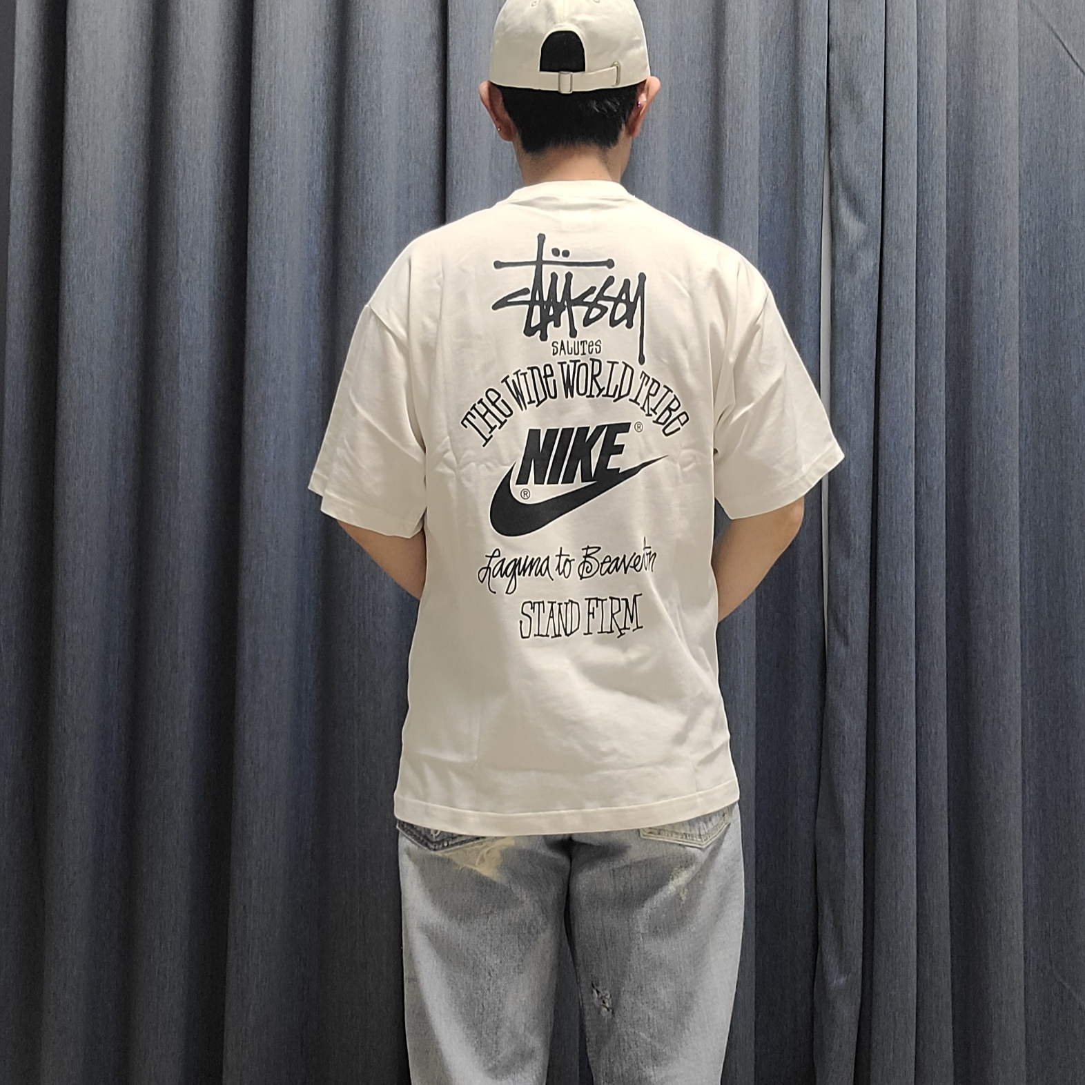 Nike x Stussy T-Shirt White (DV1774-100) 착용 스타일 - 1
