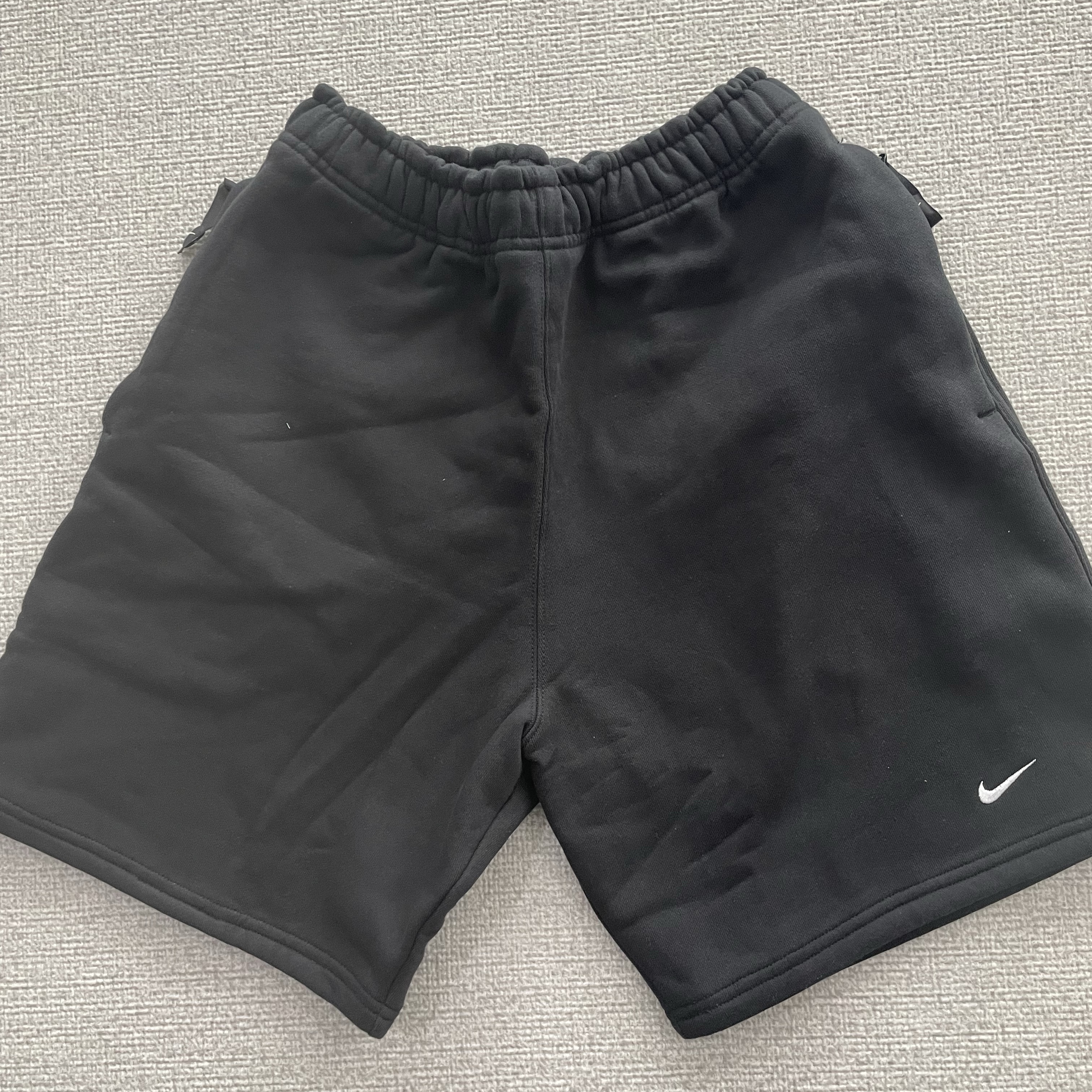 Nike NRG Solo Swoosh Fleece Shorts Black - Asia 착용 스타일
