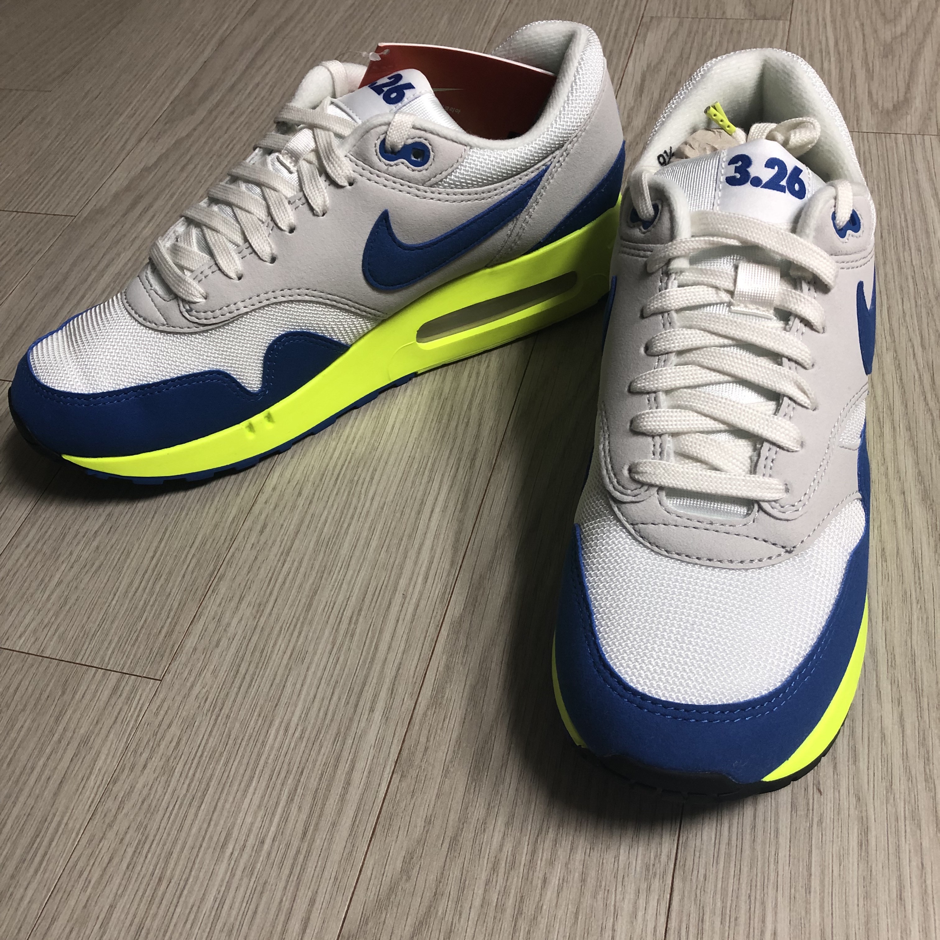 Nike Air Max 1 '86 OG Royal Volt 착용 스타일 - 1